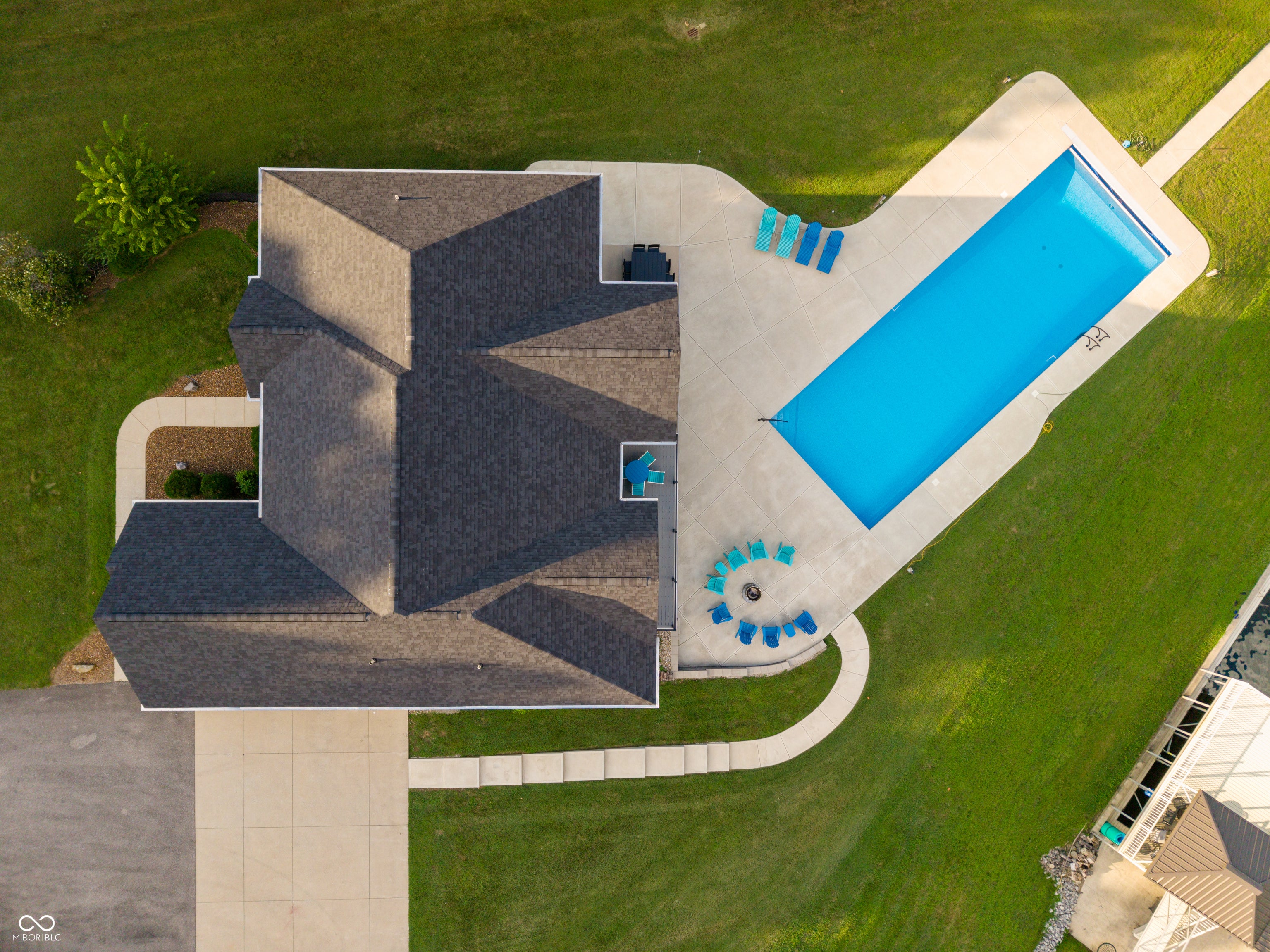 Columbus, Indiana, 47201, United States, ,4 BathroomsBathrooms,Residential,Active,1769806