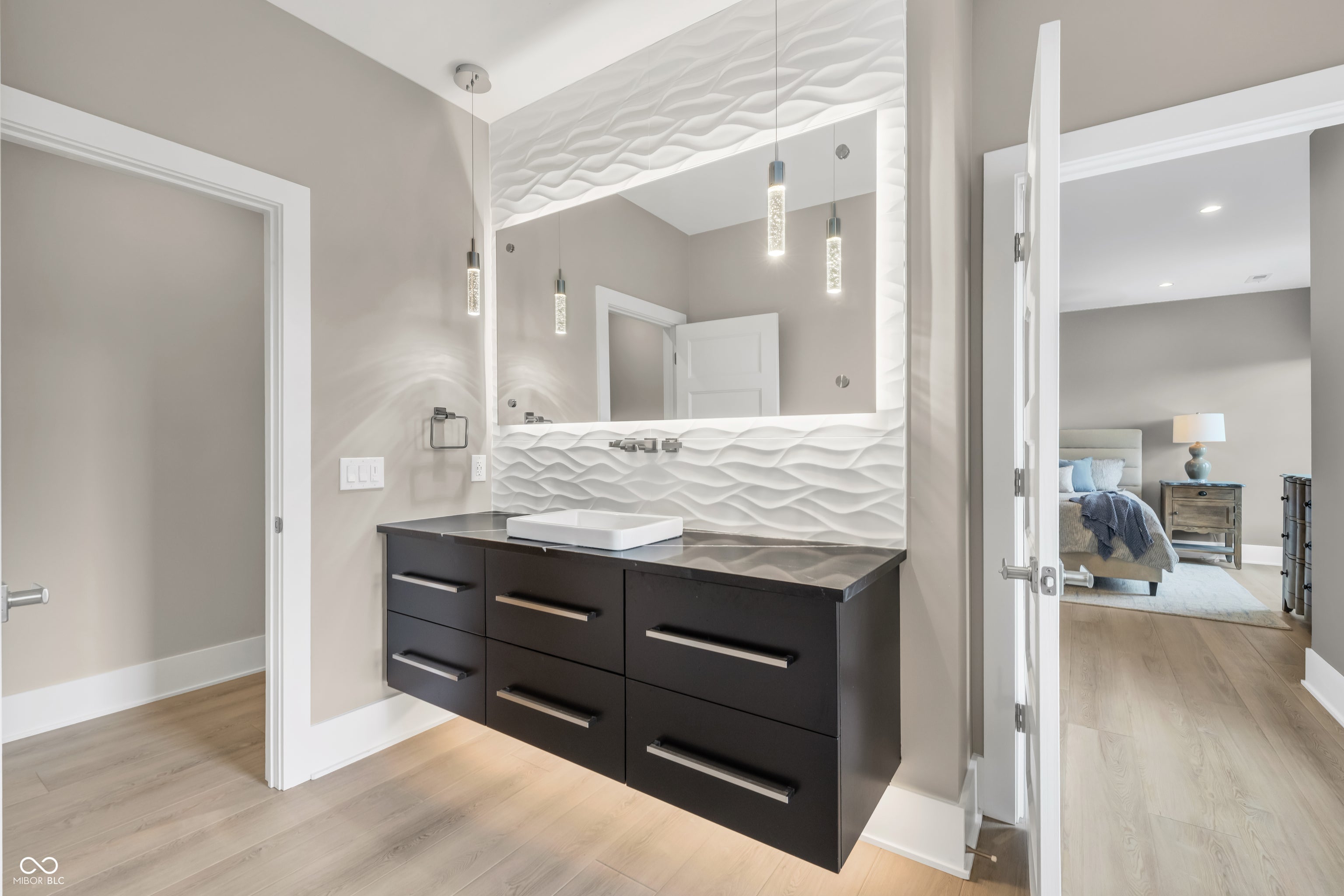 Indianapolis, Indiana, 46256, United States, 3 Bedrooms Bedrooms, ,4 BathroomsBathrooms,Residential,Active,1929799