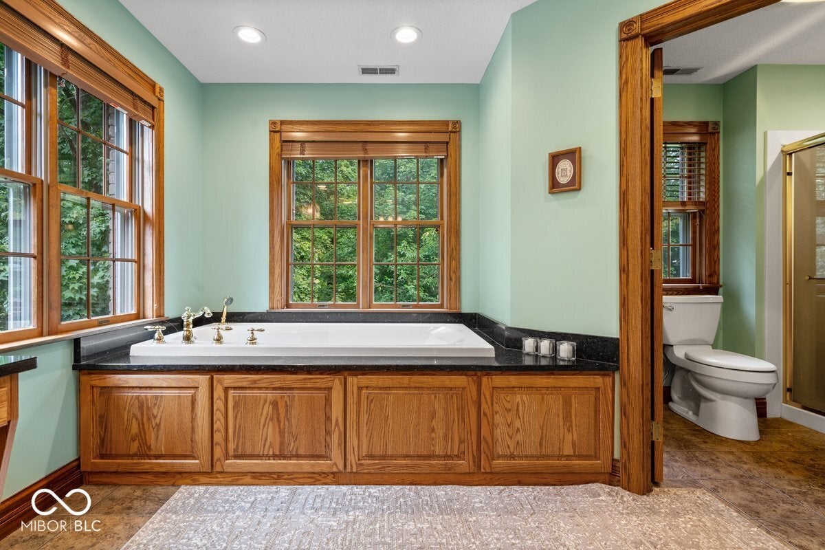 Fishers, Indiana, 46040, United States, 6 Bedrooms Bedrooms, ,4 BathroomsBathrooms,Residential,Active,1960162