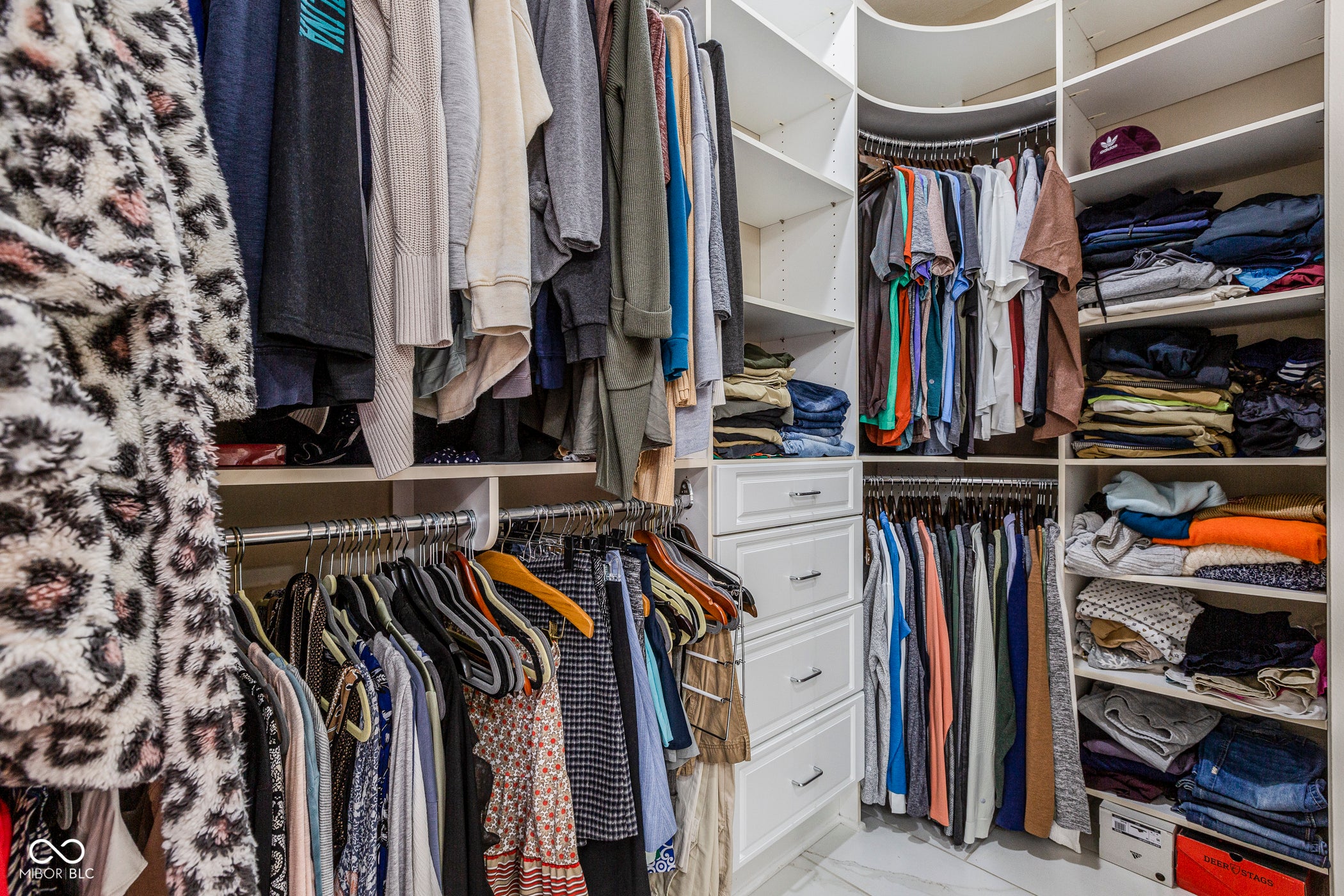 Columbus, Indiana, 47201, United States, ,4 BathroomsBathrooms,Residential,Active,1769806