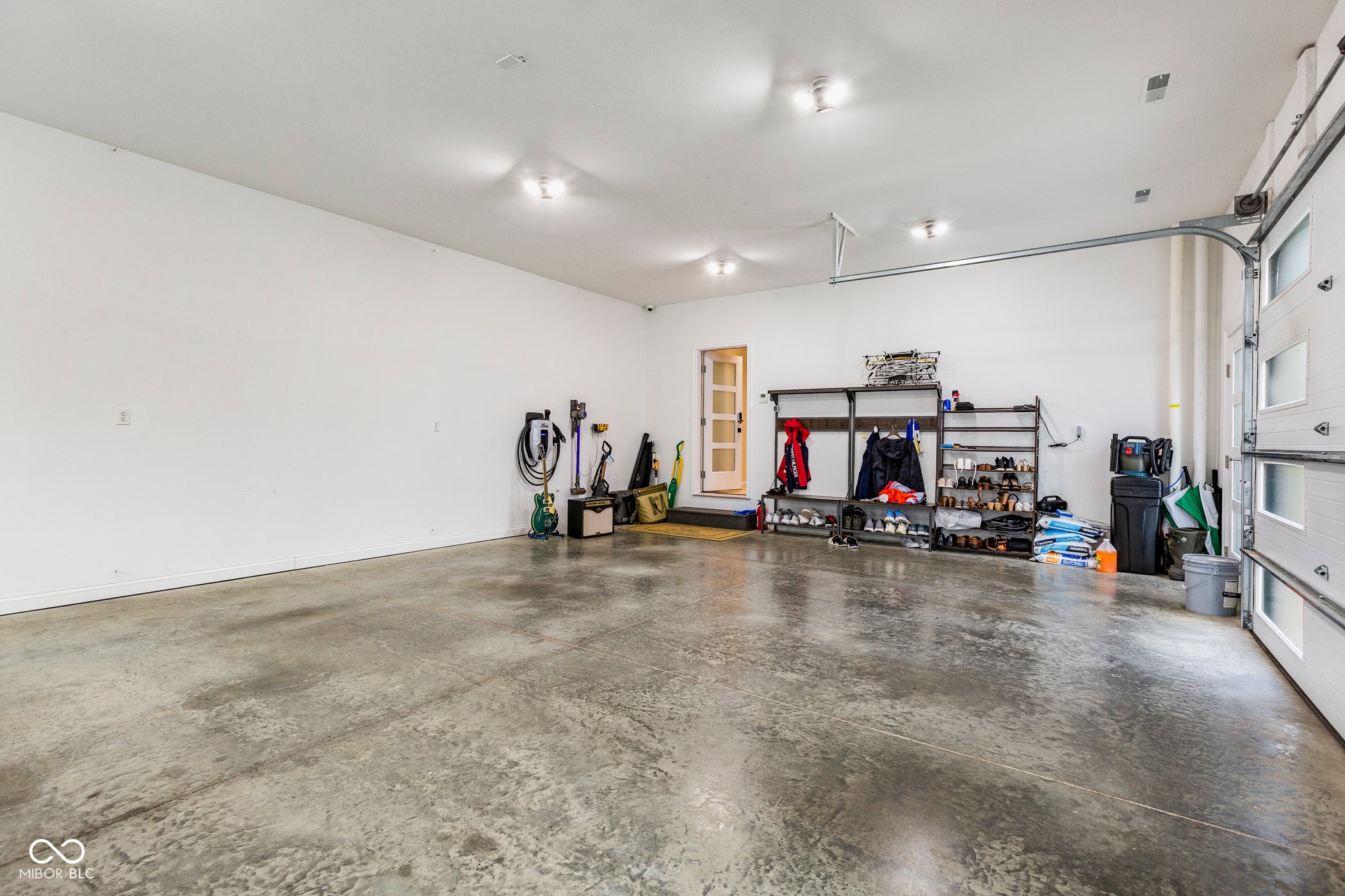 Columbus, Indiana, 47201, United States, ,4 BathroomsBathrooms,Residential,Active,1769806