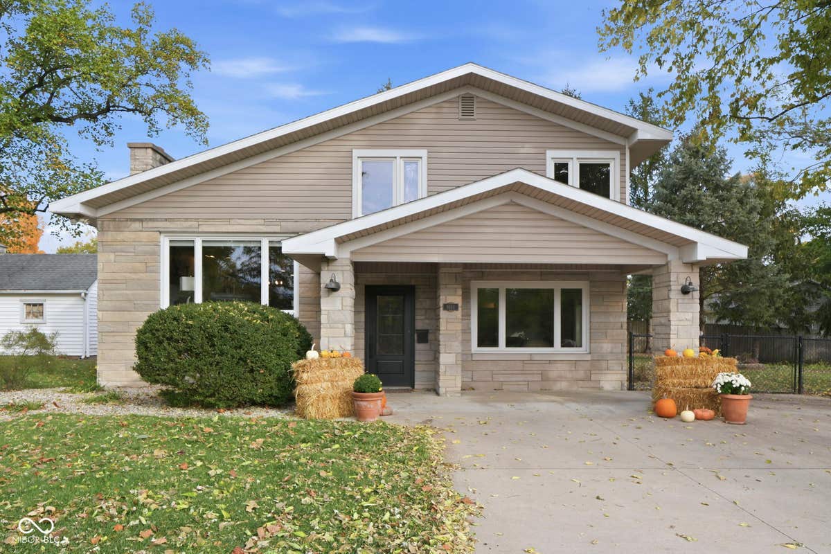 1616 W WHITE RIVER BLVD, MUNCIE, IN 47303 RE/MAX