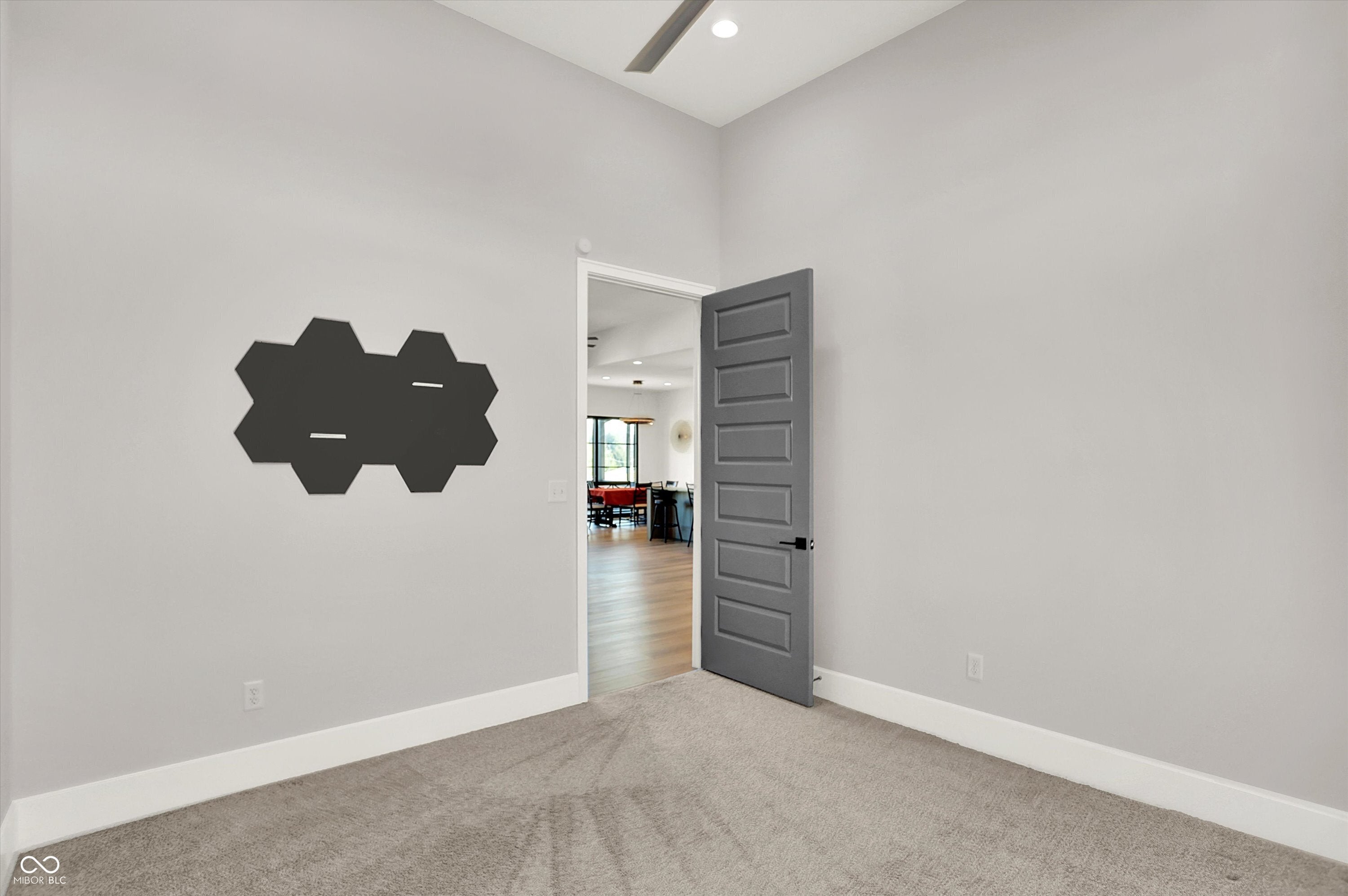 Zionsville, Indiana, 46077, United States, 4 Bedrooms Bedrooms, ,4 BathroomsBathrooms,Residential,Active,2008721