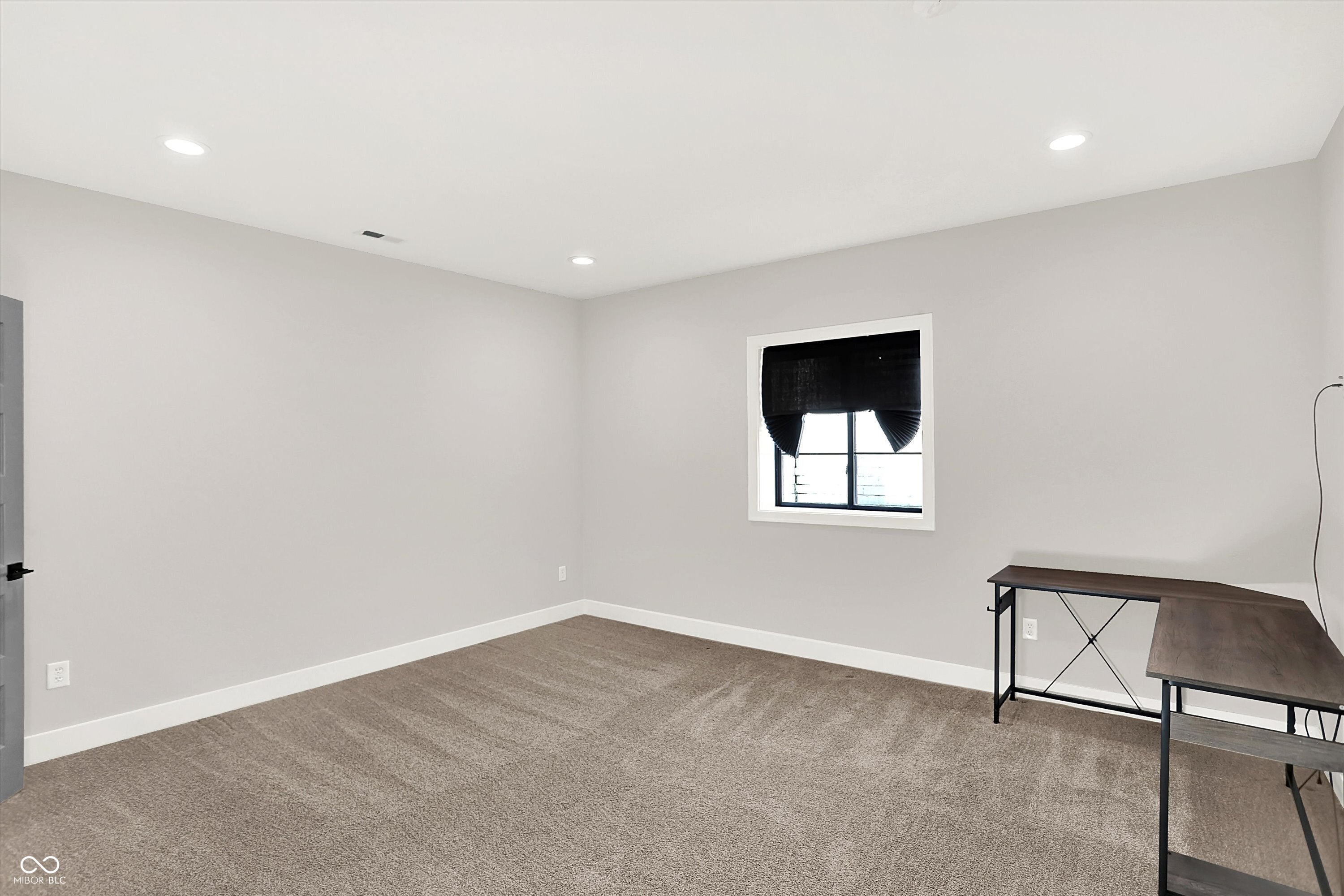 Zionsville, Indiana, 46077, United States, 4 Bedrooms Bedrooms, ,4 BathroomsBathrooms,Residential,Active,2008721