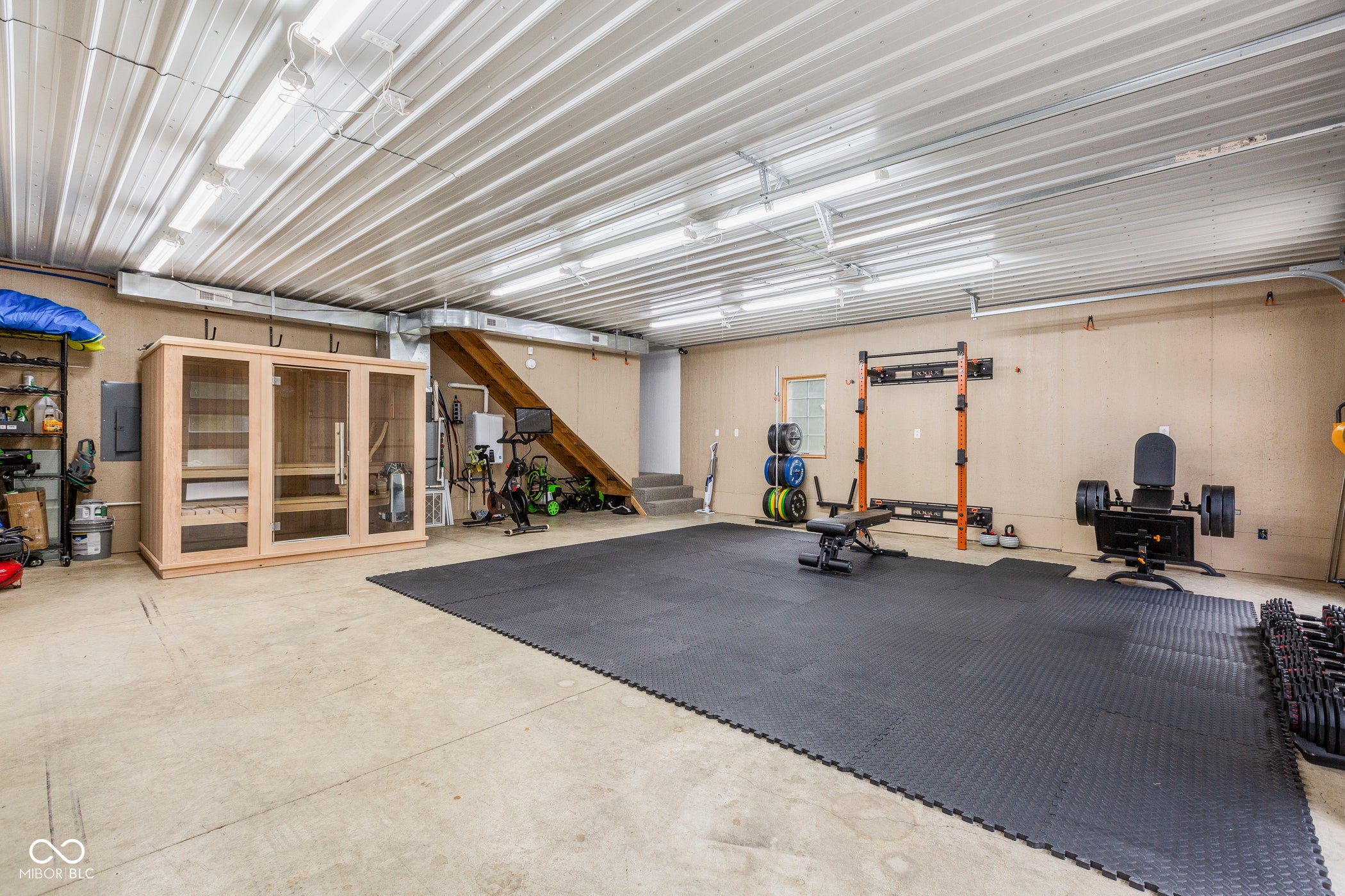 Columbus, Indiana, 47201, United States, ,4 BathroomsBathrooms,Residential,Active,1769806