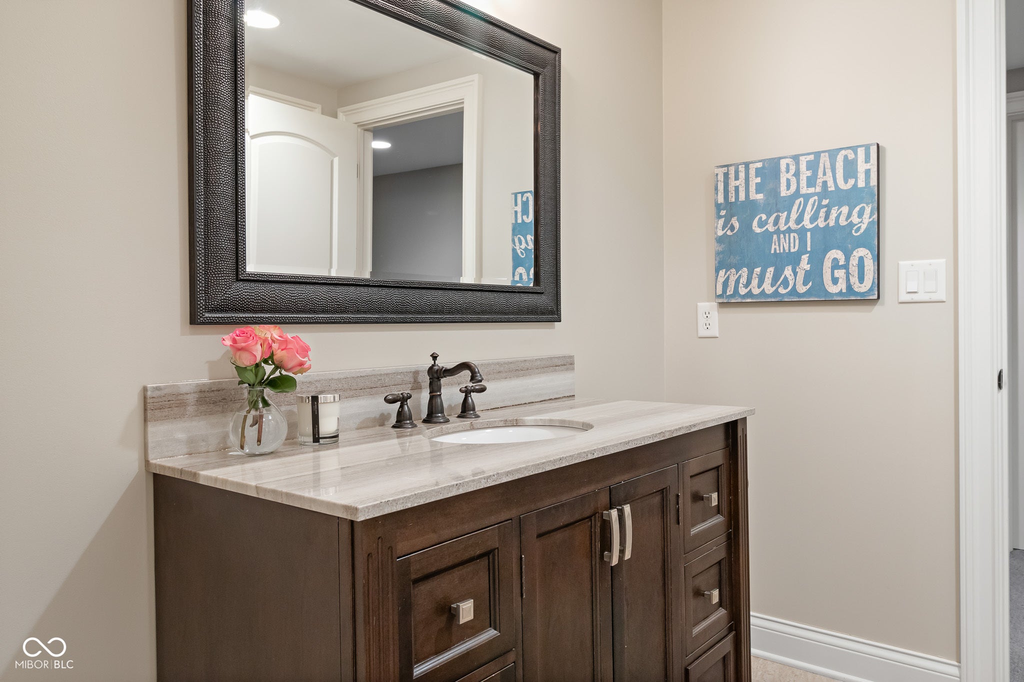 Columbus, Indiana, 47201, United States, 5 Bedrooms Bedrooms, ,5 BathroomsBathrooms,Residential,Active,1952761