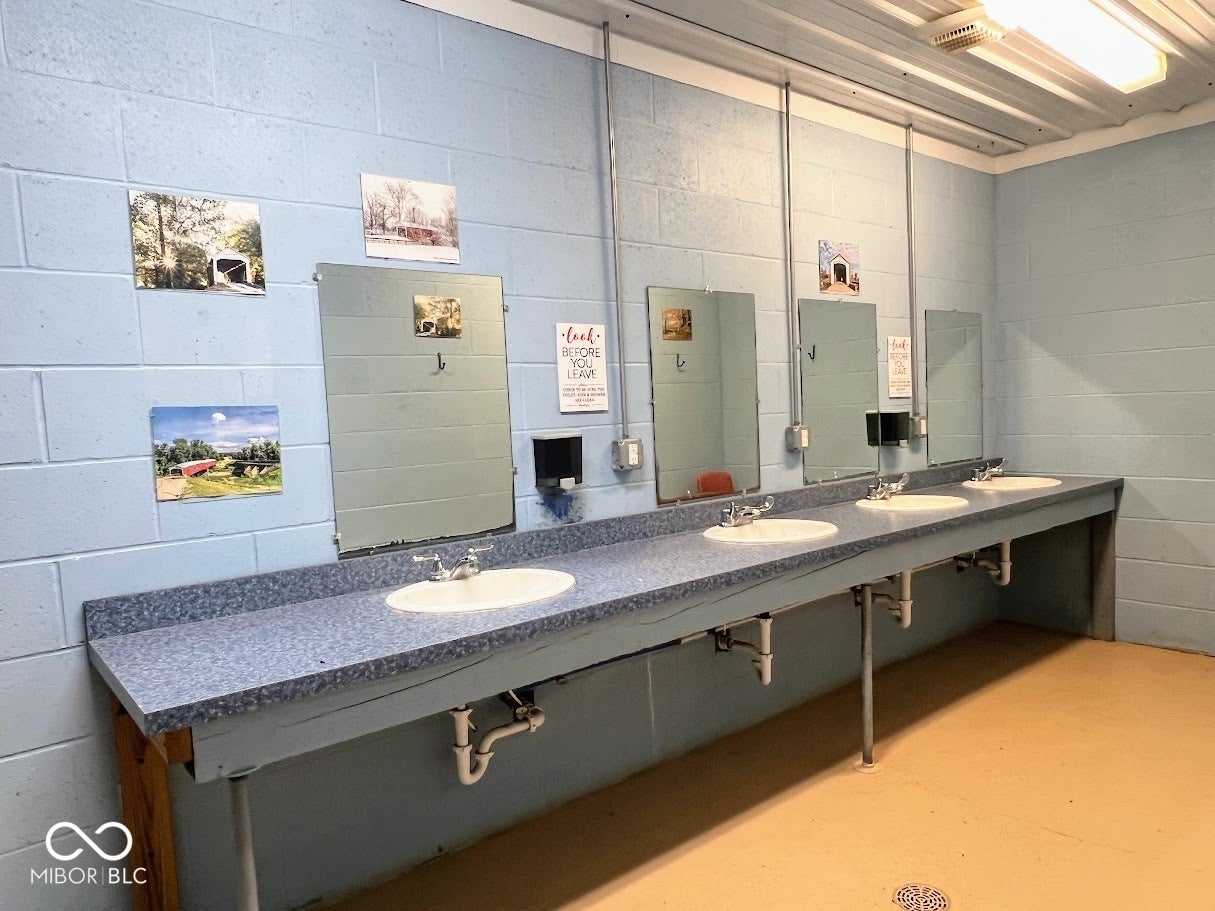 Bloomingdale, Indiana, 47832, United States, ,1 BathroomBathrooms,Residential,Active,1765085