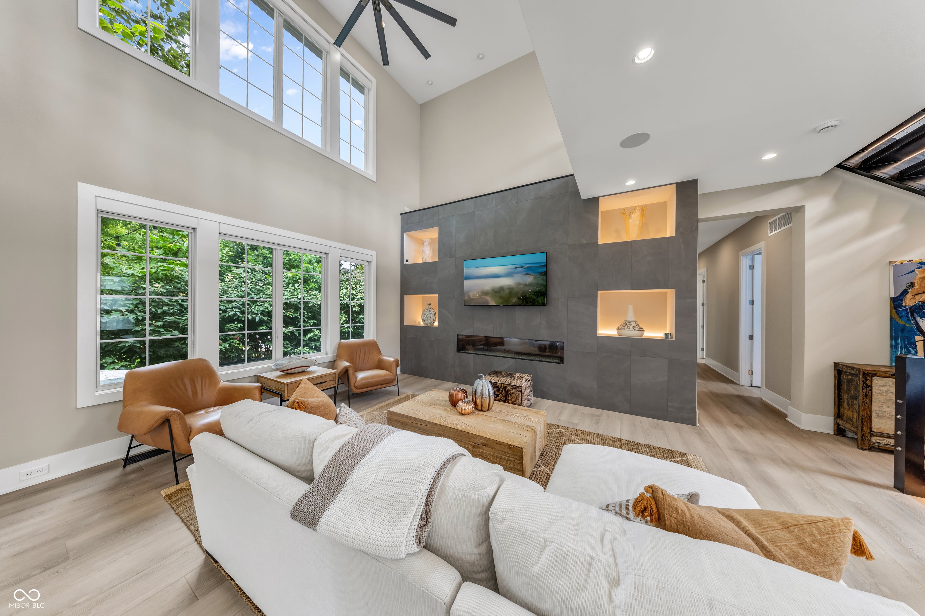 Indianapolis, Indiana, 46256, United States, 3 Bedrooms Bedrooms, ,4 BathroomsBathrooms,Residential,Active,1929799