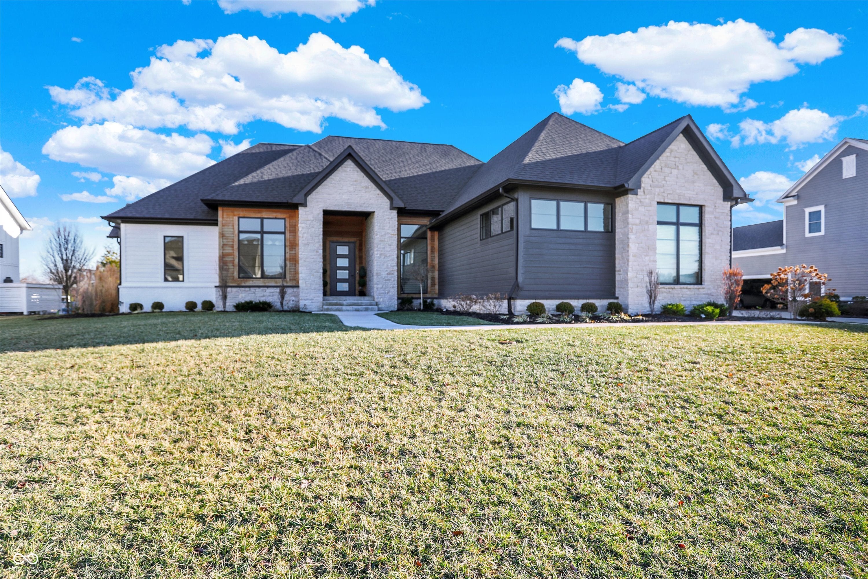 Zionsville, Indiana, 46077, United States, 4 Bedrooms Bedrooms, ,4 BathroomsBathrooms,Residential,Active,2008721