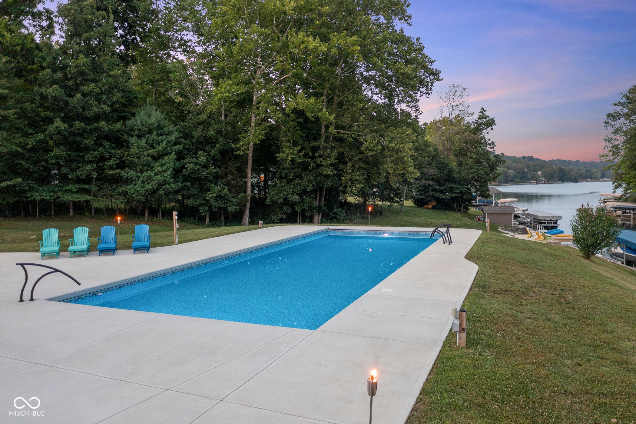 Columbus, Indiana, 47201, United States, ,4 BathroomsBathrooms,Residential,Active,1769806