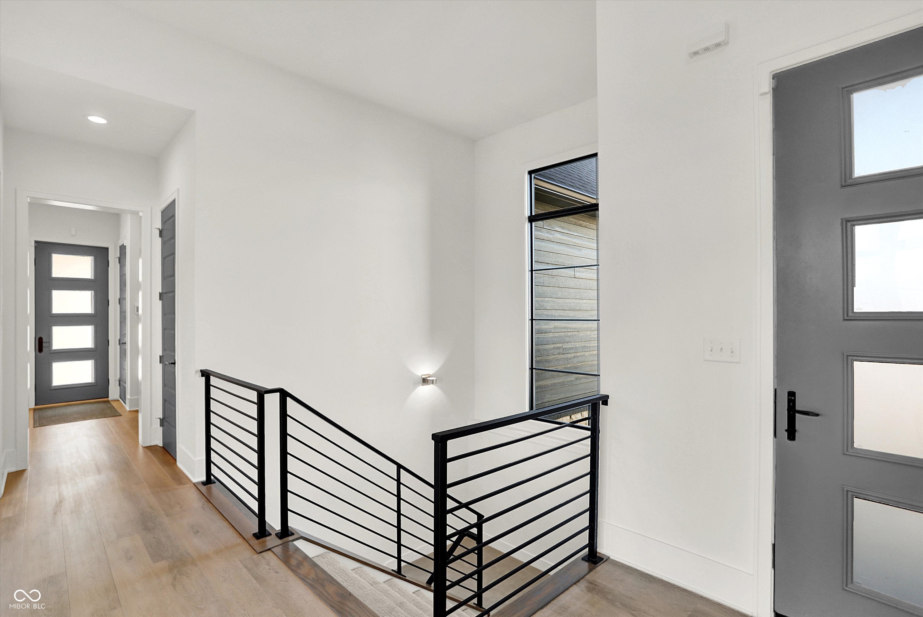 Zionsville, Indiana, 46077, United States, 4 Bedrooms Bedrooms, ,4 BathroomsBathrooms,Residential,Active,2008721