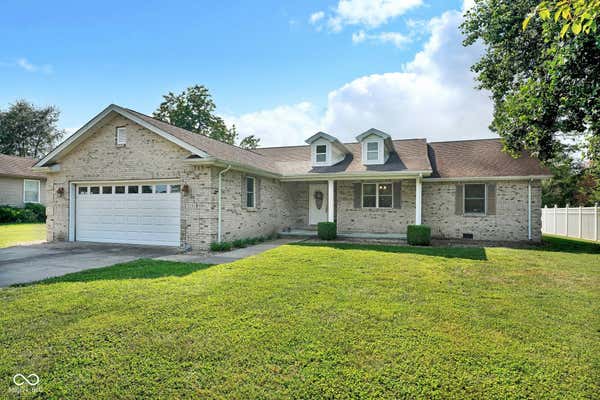 2151 DOGWOOD TRL, SEYMOUR, IN 47274 - Image 1