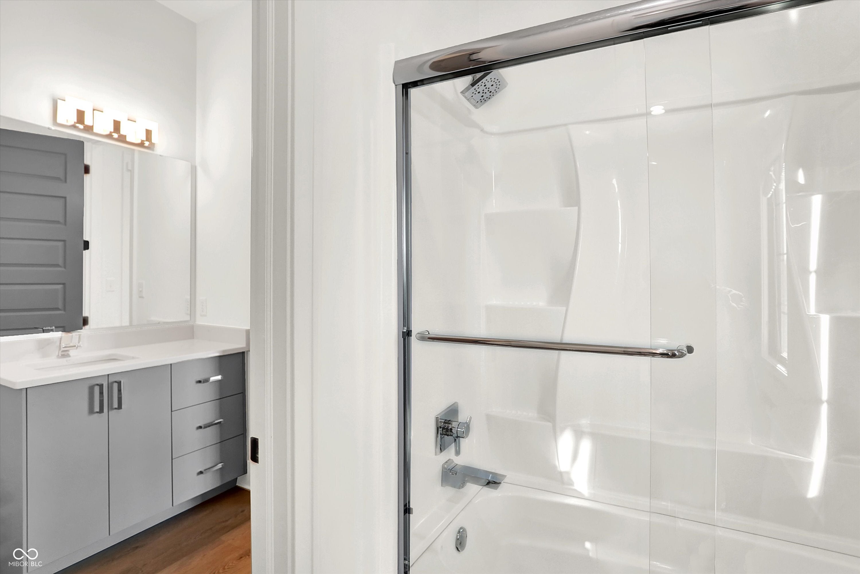 Zionsville, Indiana, 46077, United States, 4 Bedrooms Bedrooms, ,4 BathroomsBathrooms,Residential,Active,2008721