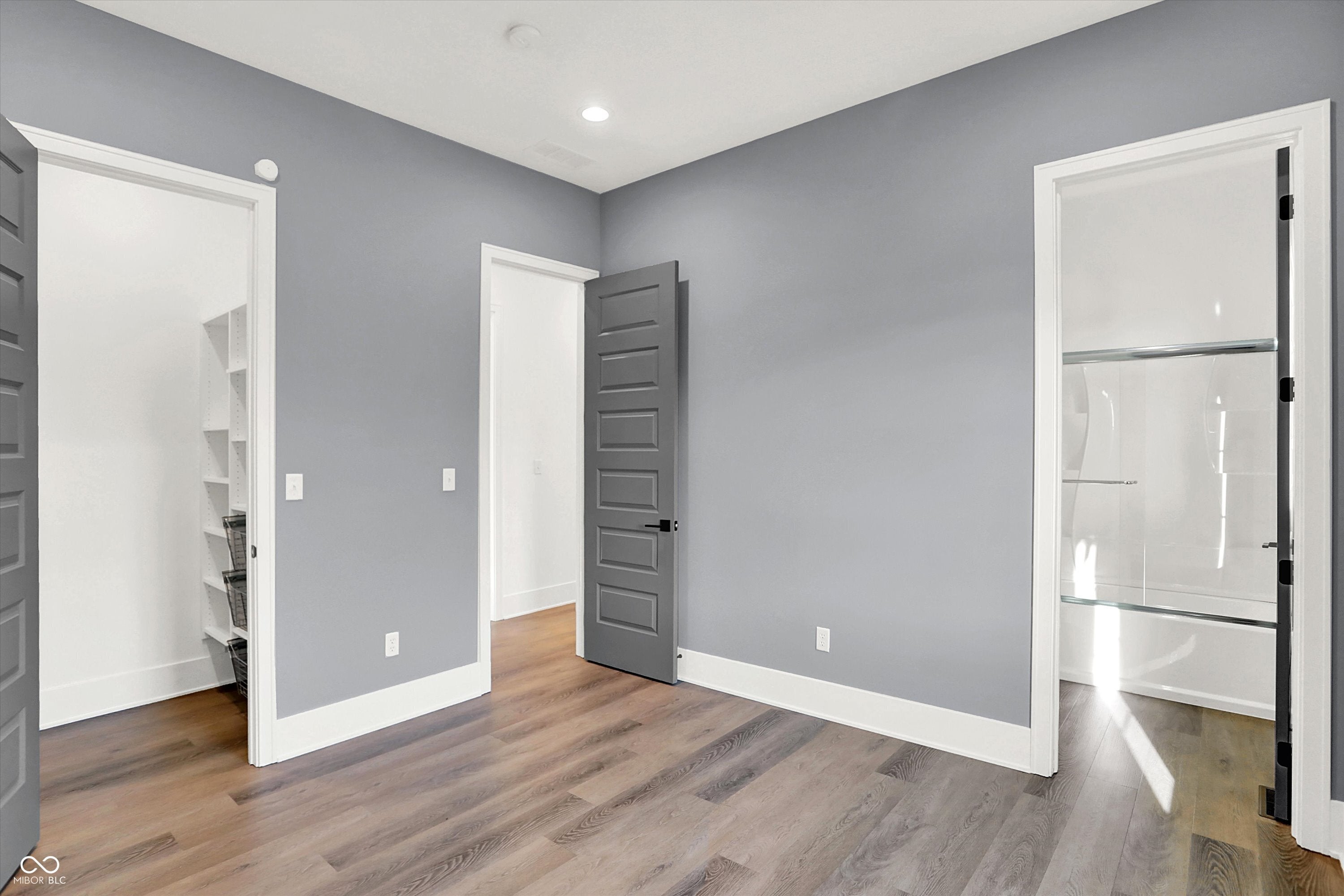 Zionsville, Indiana, 46077, United States, 4 Bedrooms Bedrooms, ,4 BathroomsBathrooms,Residential,Active,2008721