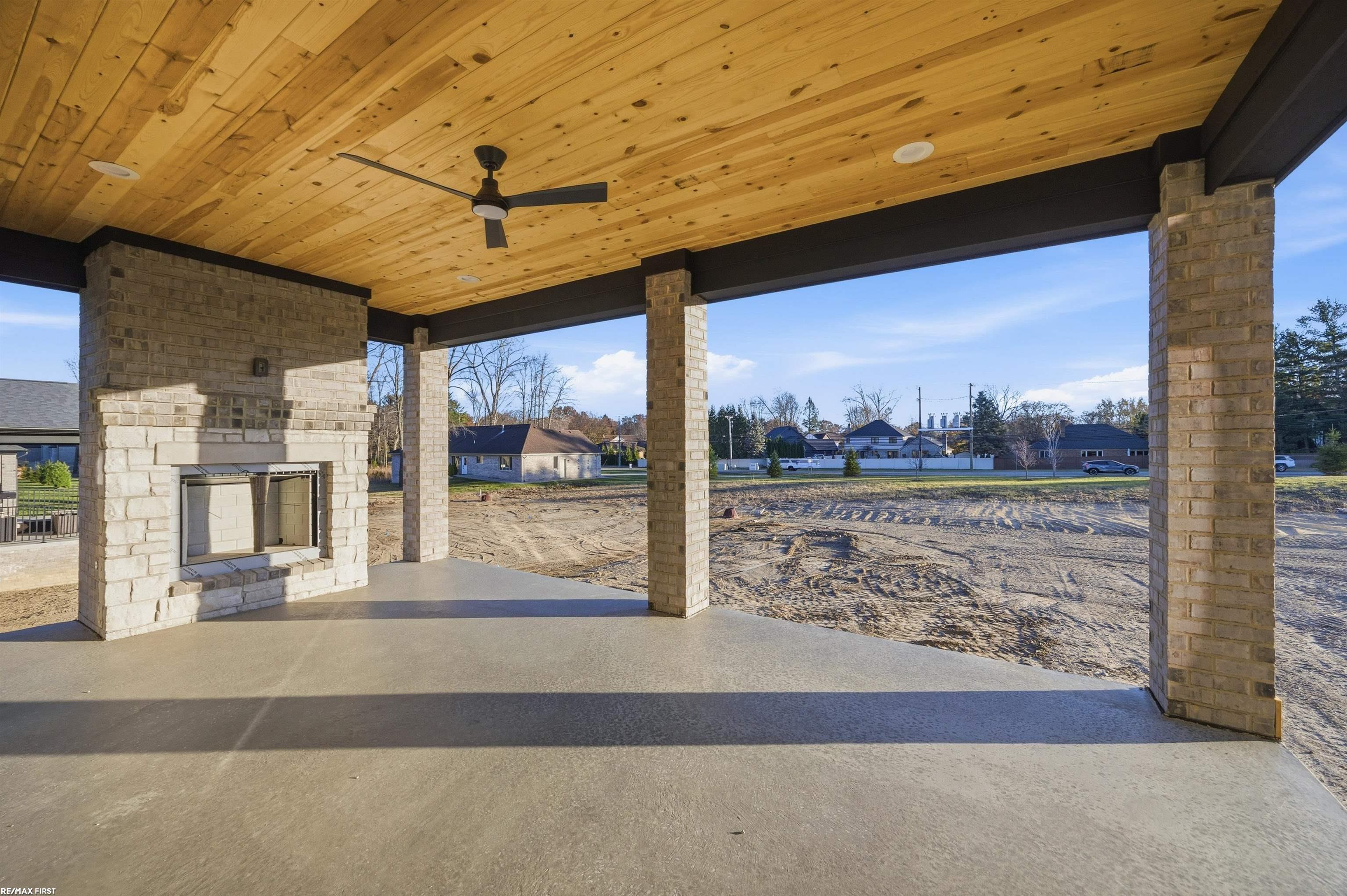 Shelby Twp, Michigan, 48315, United States, 4 Bedrooms Bedrooms, ,4 BathroomsBathrooms,Residential,Active,2009161