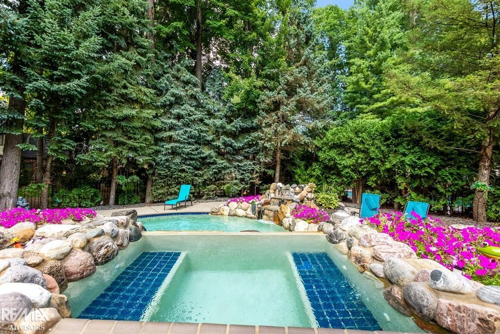 Shelby Twp, Michigan, 48315, United States, 4 Bedrooms Bedrooms, ,6 BathroomsBathrooms,Residential,Active,1926666