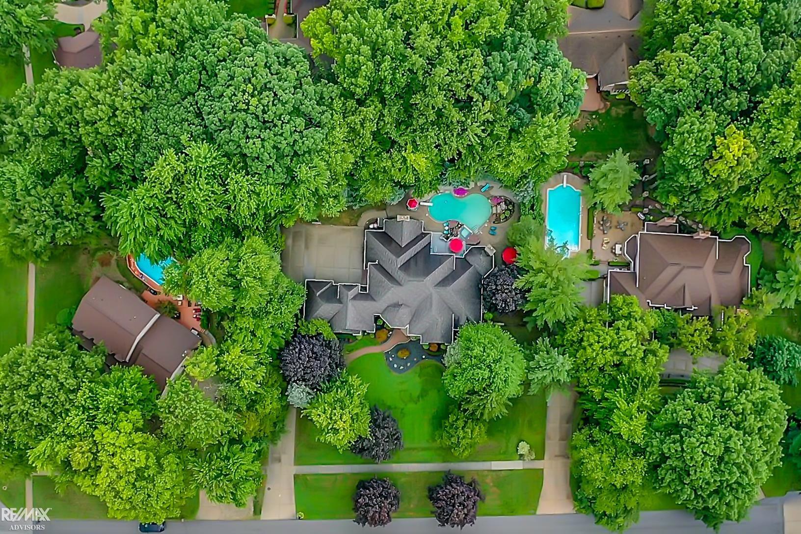 Shelby Twp, Michigan, 48315, United States, 4 Bedrooms Bedrooms, ,6 BathroomsBathrooms,Residential,Active,1926666