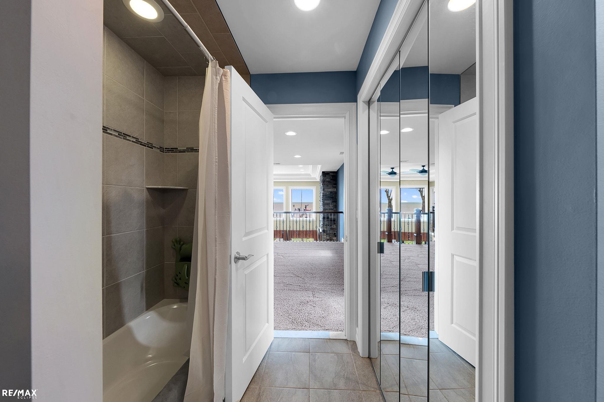 Saint Clair Shores, Michigan, 48081, United States, ,5 BathroomsBathrooms,Residential,Active,1829899