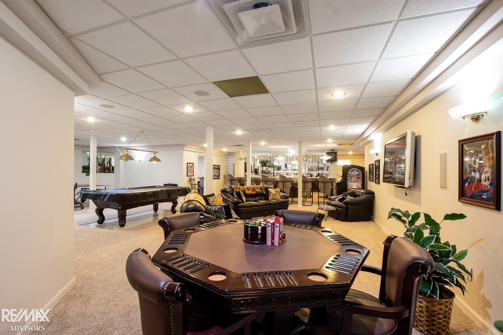 Shelby Twp, Michigan, 48315, United States, 4 Bedrooms Bedrooms, ,6 BathroomsBathrooms,Residential,Active,1926666