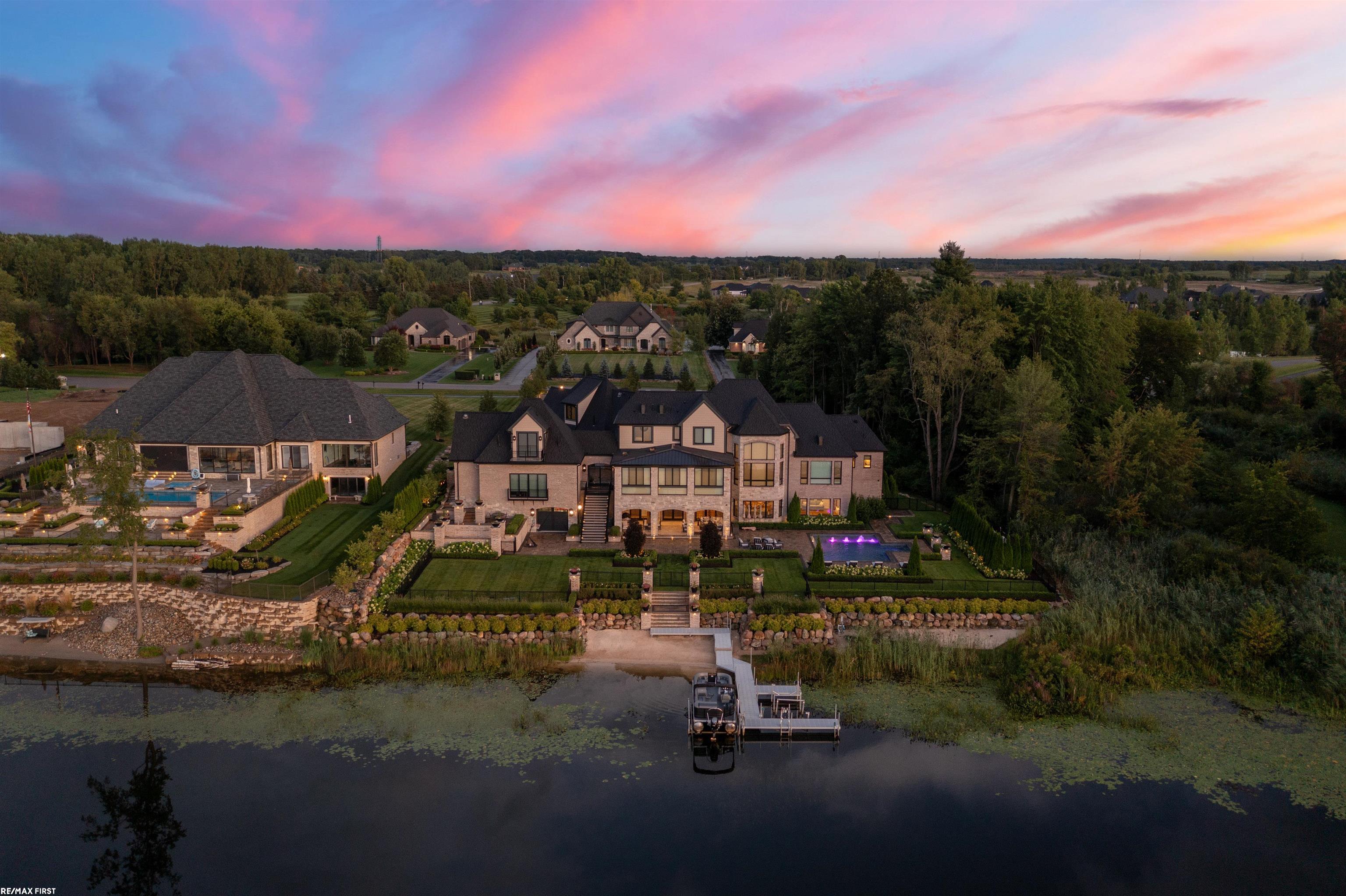 Washington, Michigan, 48095, United States, 4 Bedrooms Bedrooms, ,9 BathroomsBathrooms,Residential,Active,1945066