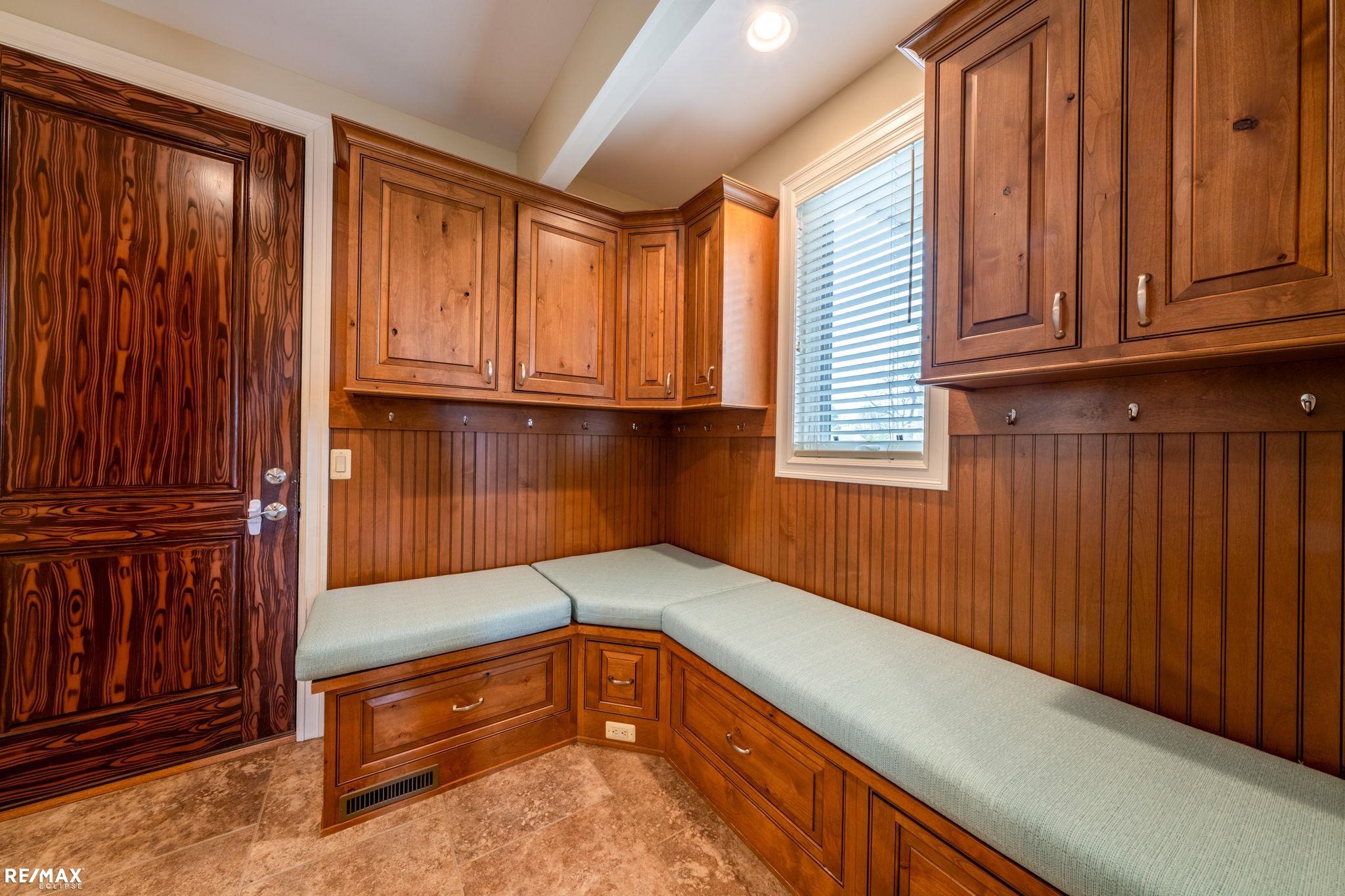 Saint Clair Shores, Michigan, 48081, United States, ,5 BathroomsBathrooms,Residential,Active,1829899