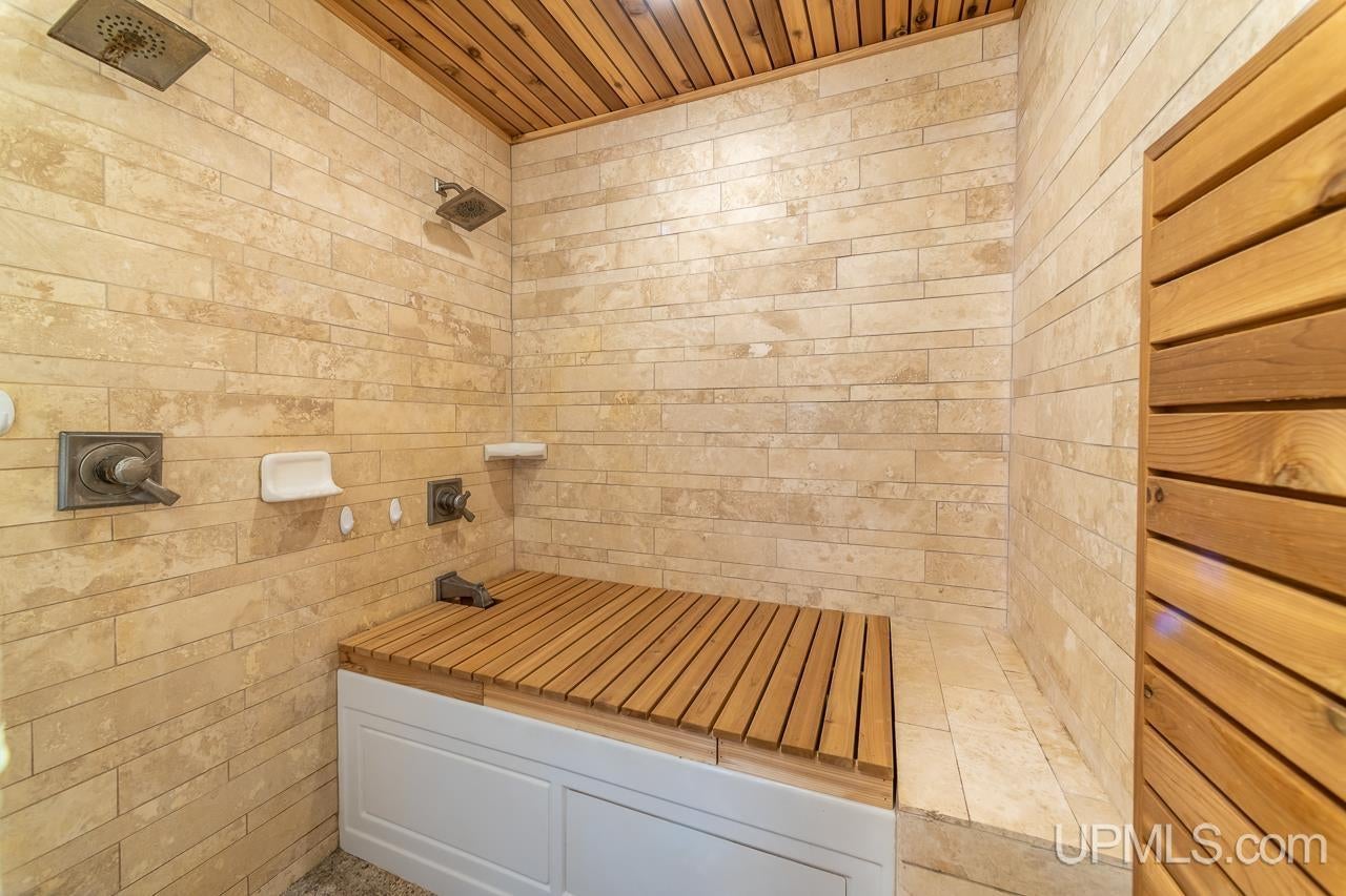Au Train, Michigan, 49806, United States, 7 Bedrooms Bedrooms, ,7 BathroomsBathrooms,Residential,Active,2015448
