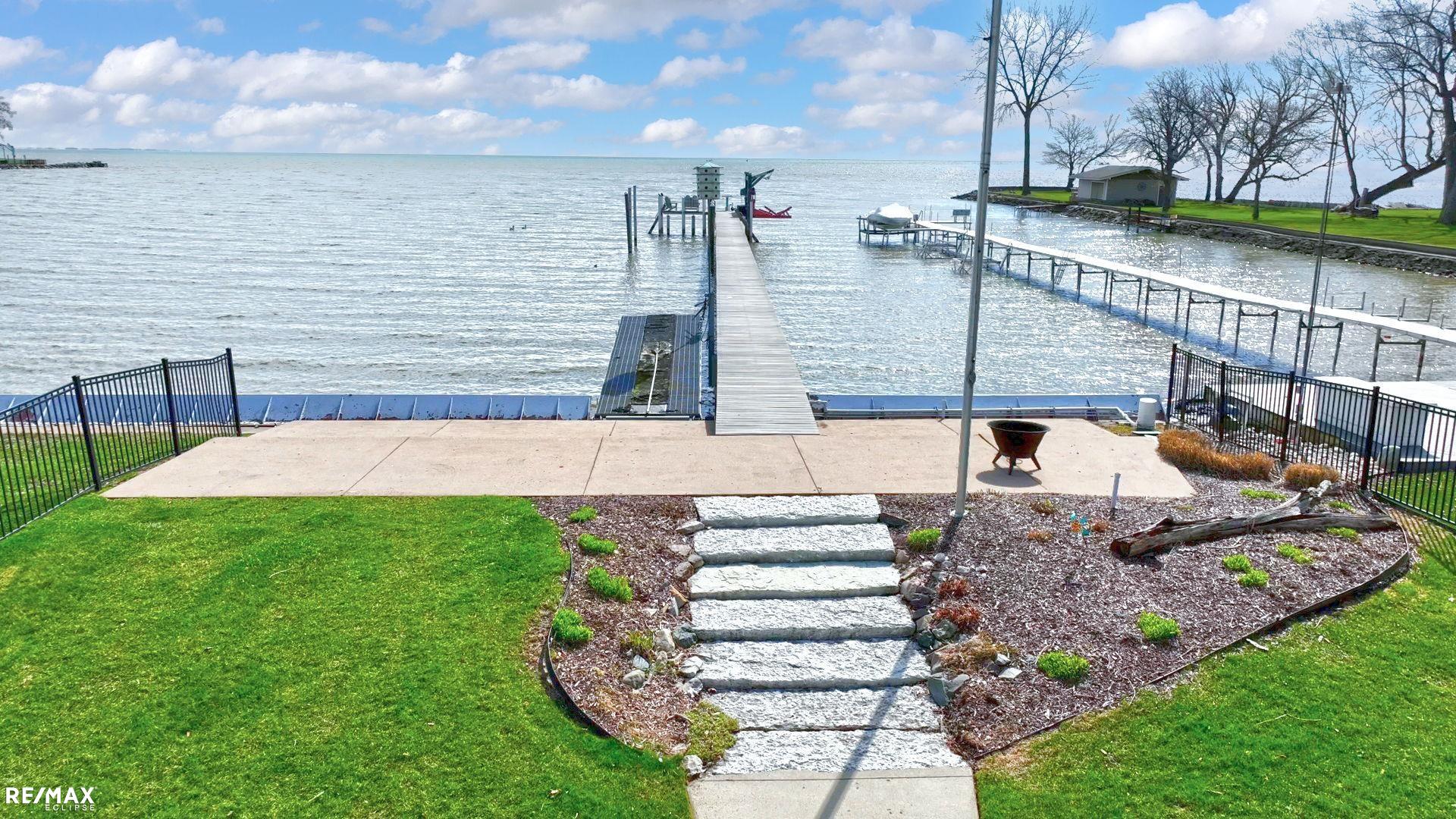 Saint Clair Shores, Michigan, 48081, United States, ,5 BathroomsBathrooms,Residential,Active,1829899