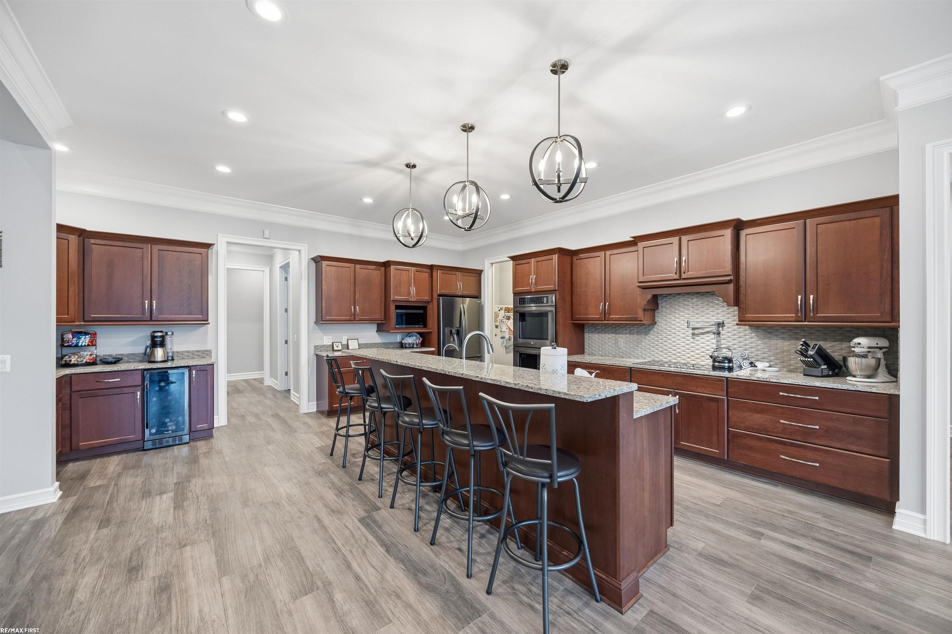 Clarkston, Michigan, 48348, United States, 5 Bedrooms Bedrooms, ,4 BathroomsBathrooms,Residential,Active,1973314