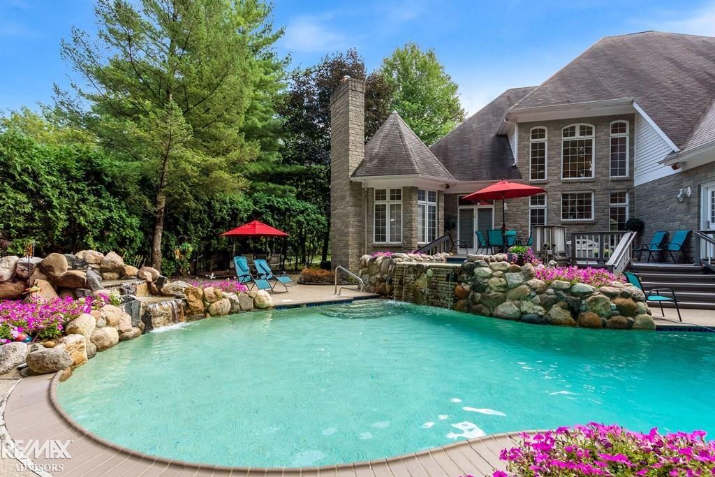 Shelby Twp, Michigan, 48315, United States, 4 Bedrooms Bedrooms, ,6 BathroomsBathrooms,Residential,Active,1926666