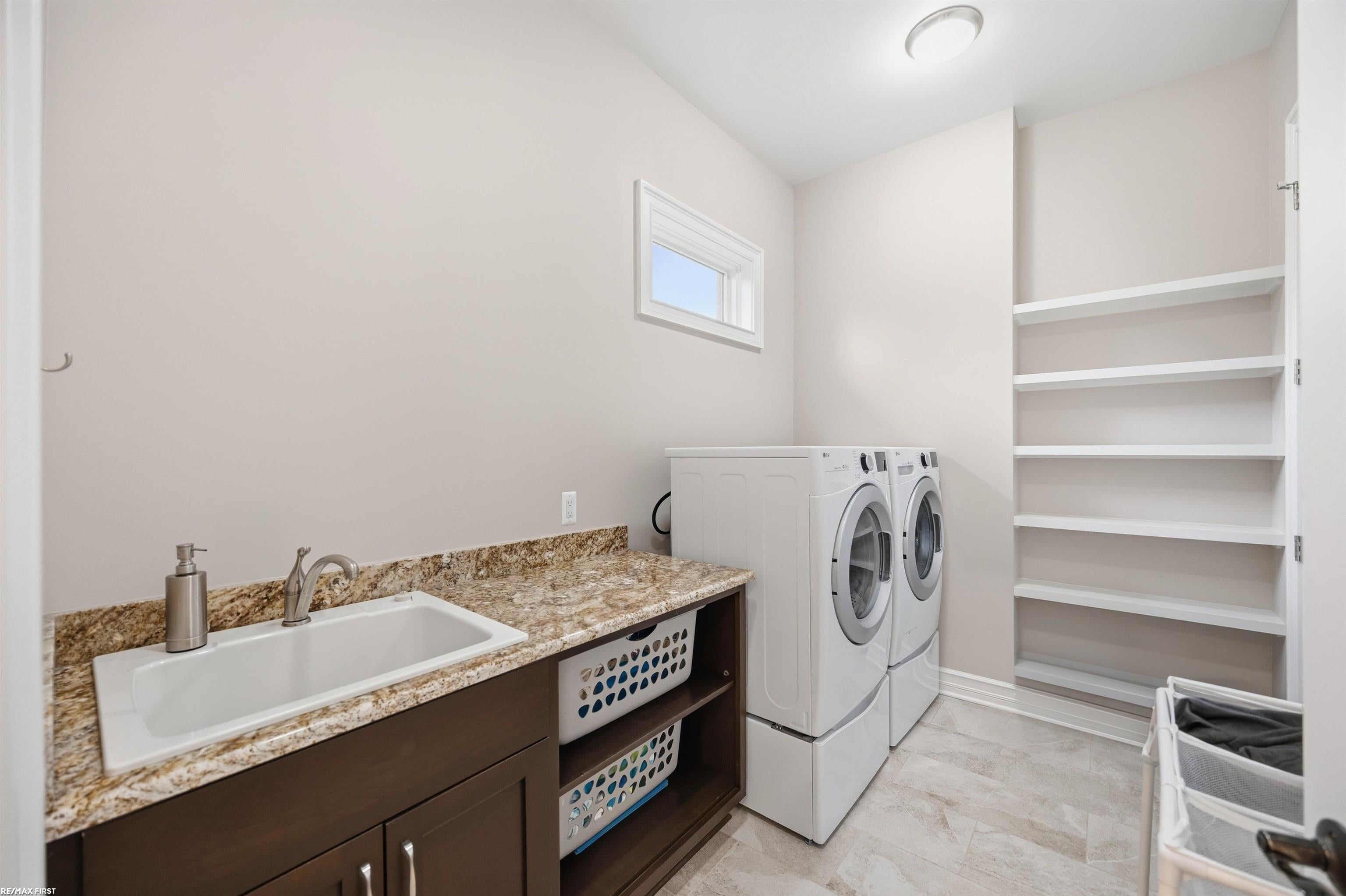 Clarkston, Michigan, 48348, United States, 5 Bedrooms Bedrooms, ,4 BathroomsBathrooms,Residential,Active,1973314