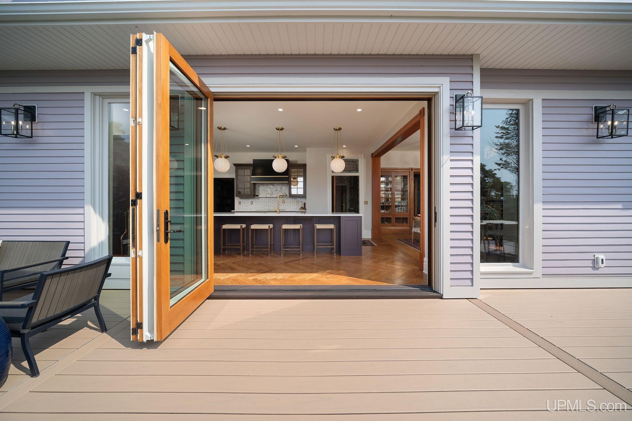 Marquette, Michigan, 49855, United States, 4 Bedrooms Bedrooms, ,4 BathroomsBathrooms,Residential,Active,1907987