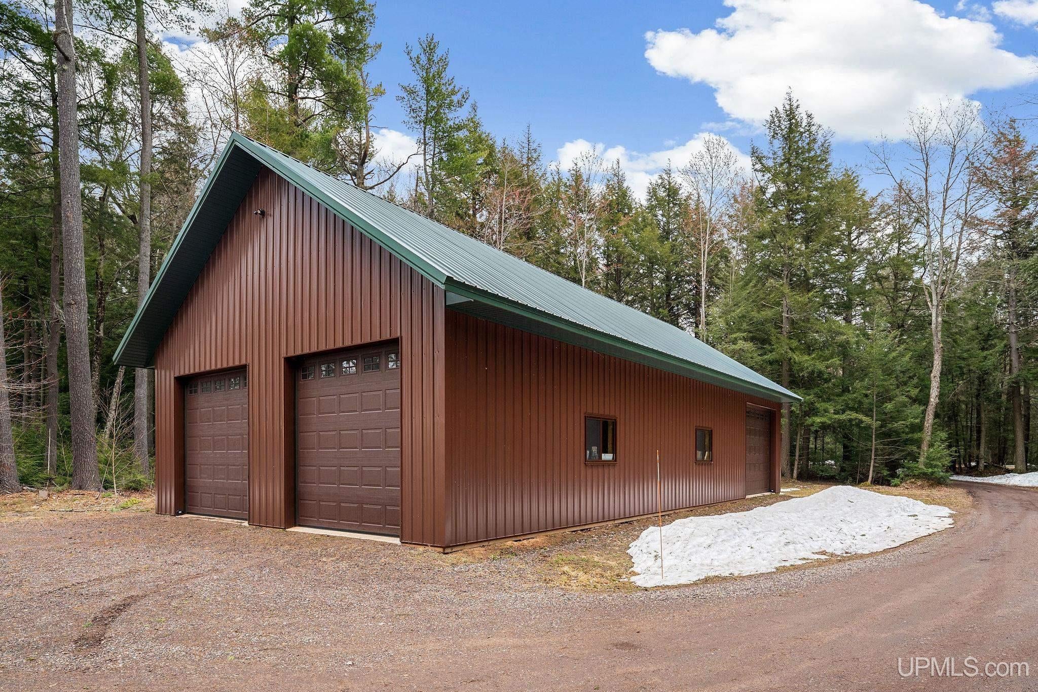 Gwinn, Michigan, 49841, United States, 3 Bedrooms Bedrooms, ,3 BathroomsBathrooms,Residential,Active,2043442