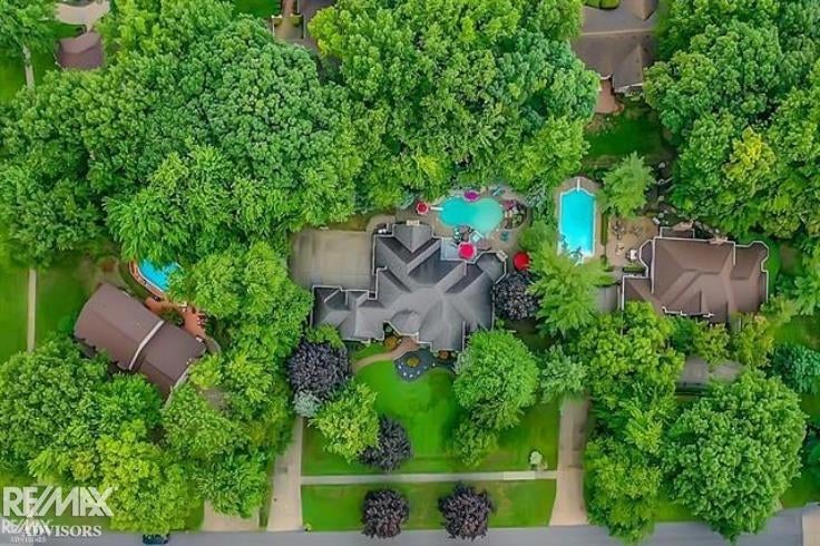 Shelby Twp, Michigan, 48315, United States, 4 Bedrooms Bedrooms, ,6 BathroomsBathrooms,Residential,Active,1926666