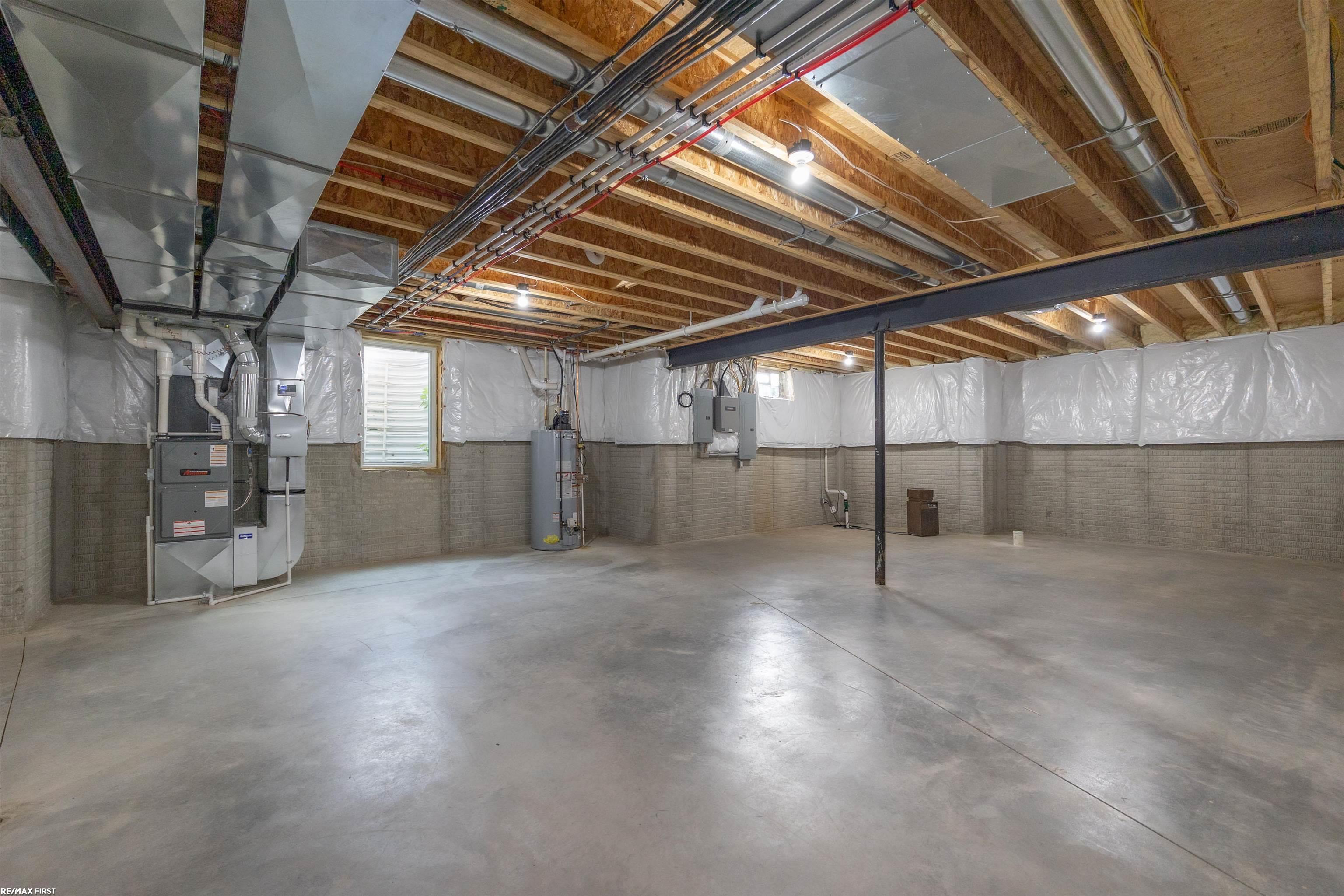 Clarkston, Michigan, 48348, United States, 5 Bedrooms Bedrooms, ,4 BathroomsBathrooms,Residential,Active,1973314