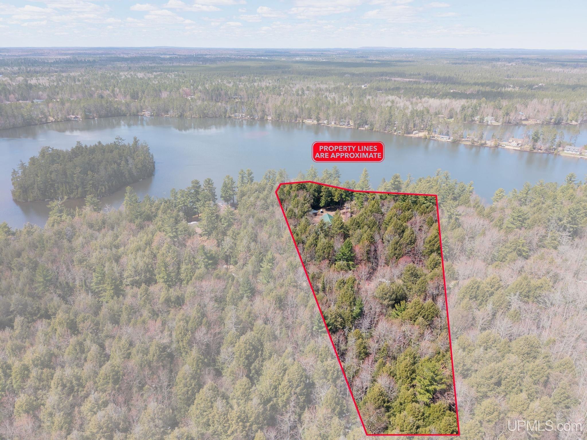 Gwinn, Michigan, 49841, United States, 3 Bedrooms Bedrooms, ,3 BathroomsBathrooms,Residential,Active,2043442