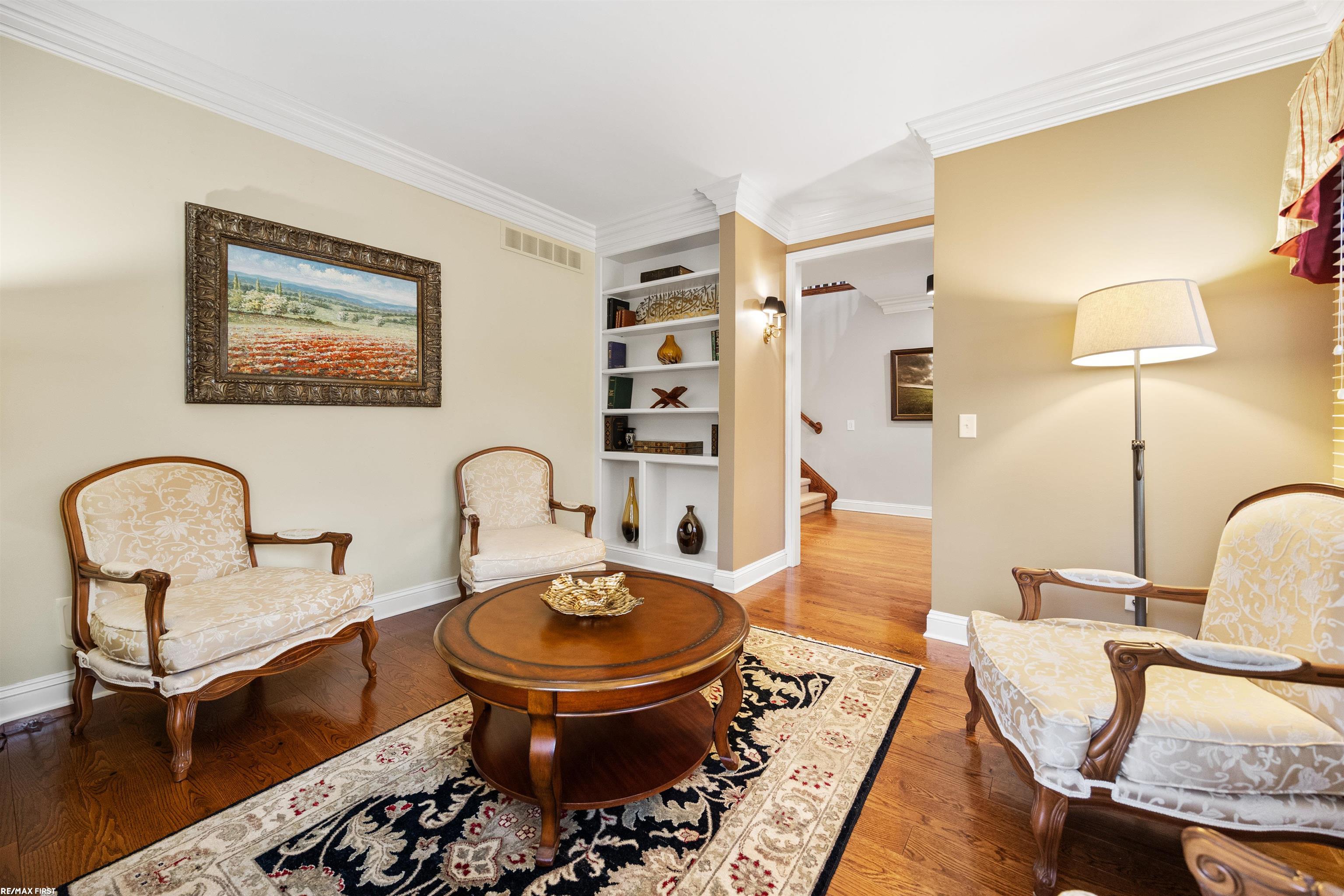 Bloomfield Hills, Michigan, 48301, United States, 5 Bedrooms Bedrooms, ,5 BathroomsBathrooms,Residential,Active,1985866