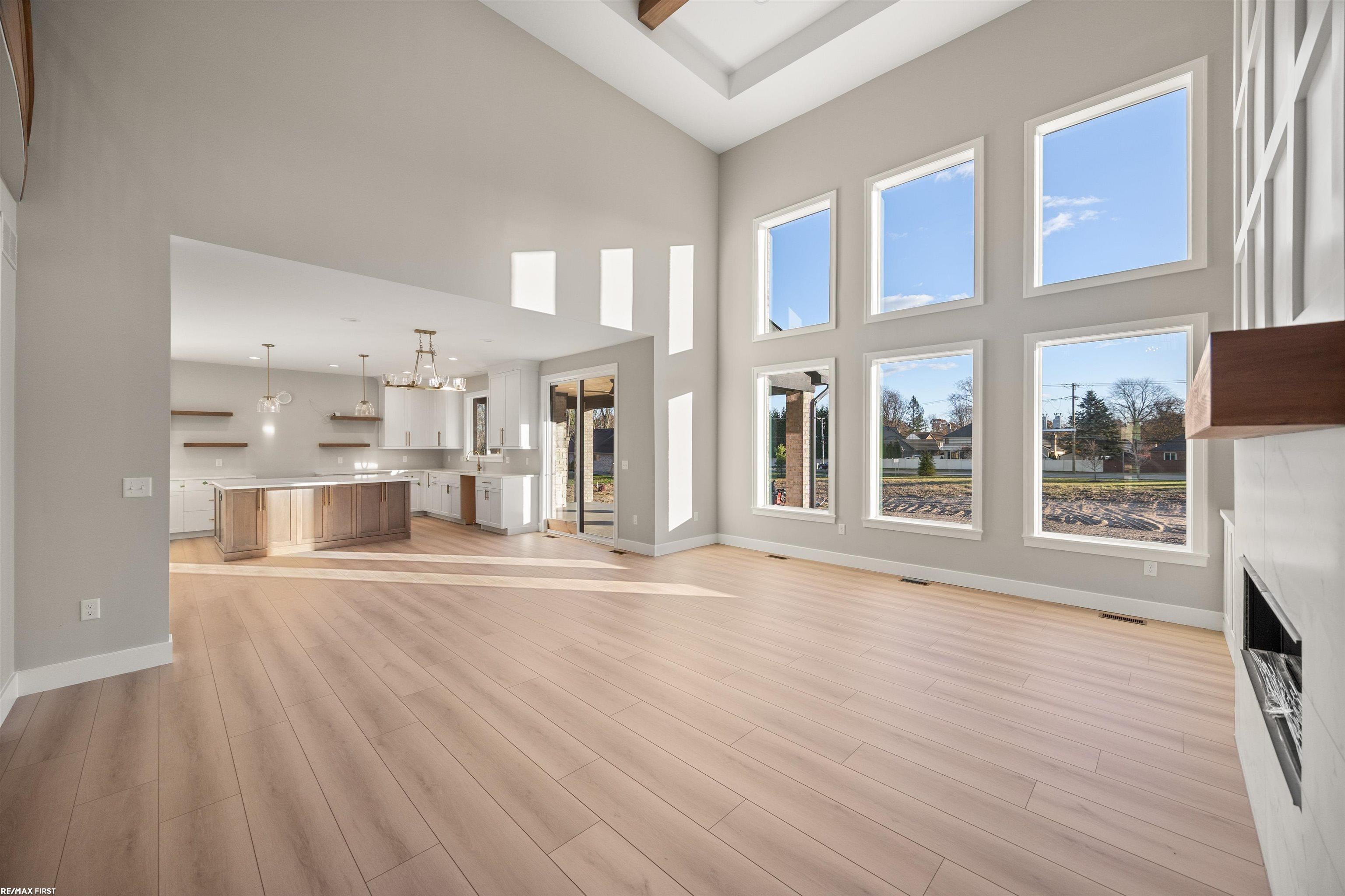 Shelby Twp, Michigan, 48315, United States, 4 Bedrooms Bedrooms, ,4 BathroomsBathrooms,Residential,Active,2009161