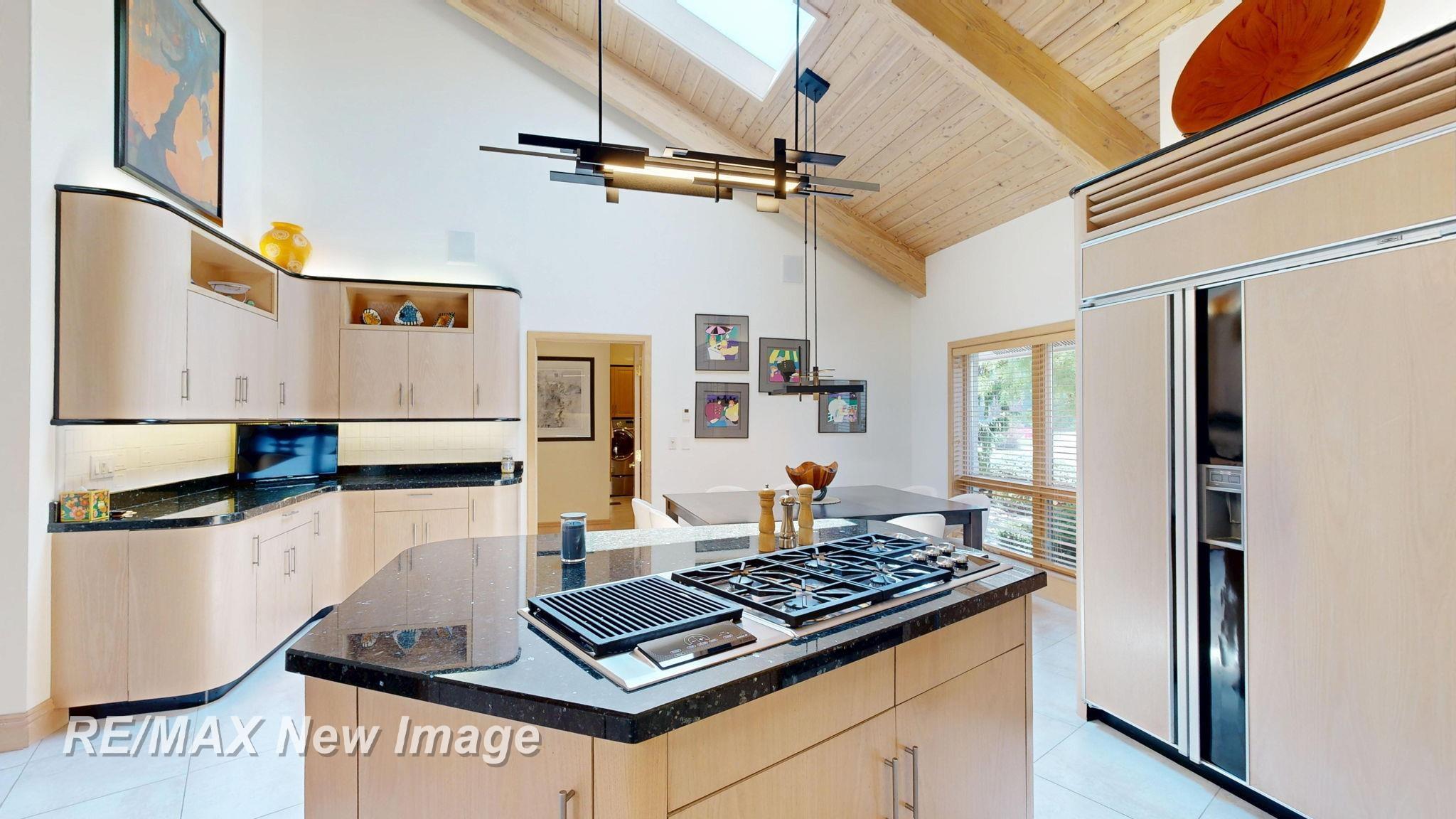 Saginaw, Michigan, 48609, United States, 3 Bedrooms Bedrooms, ,4 BathroomsBathrooms,Residential,Active,1999939