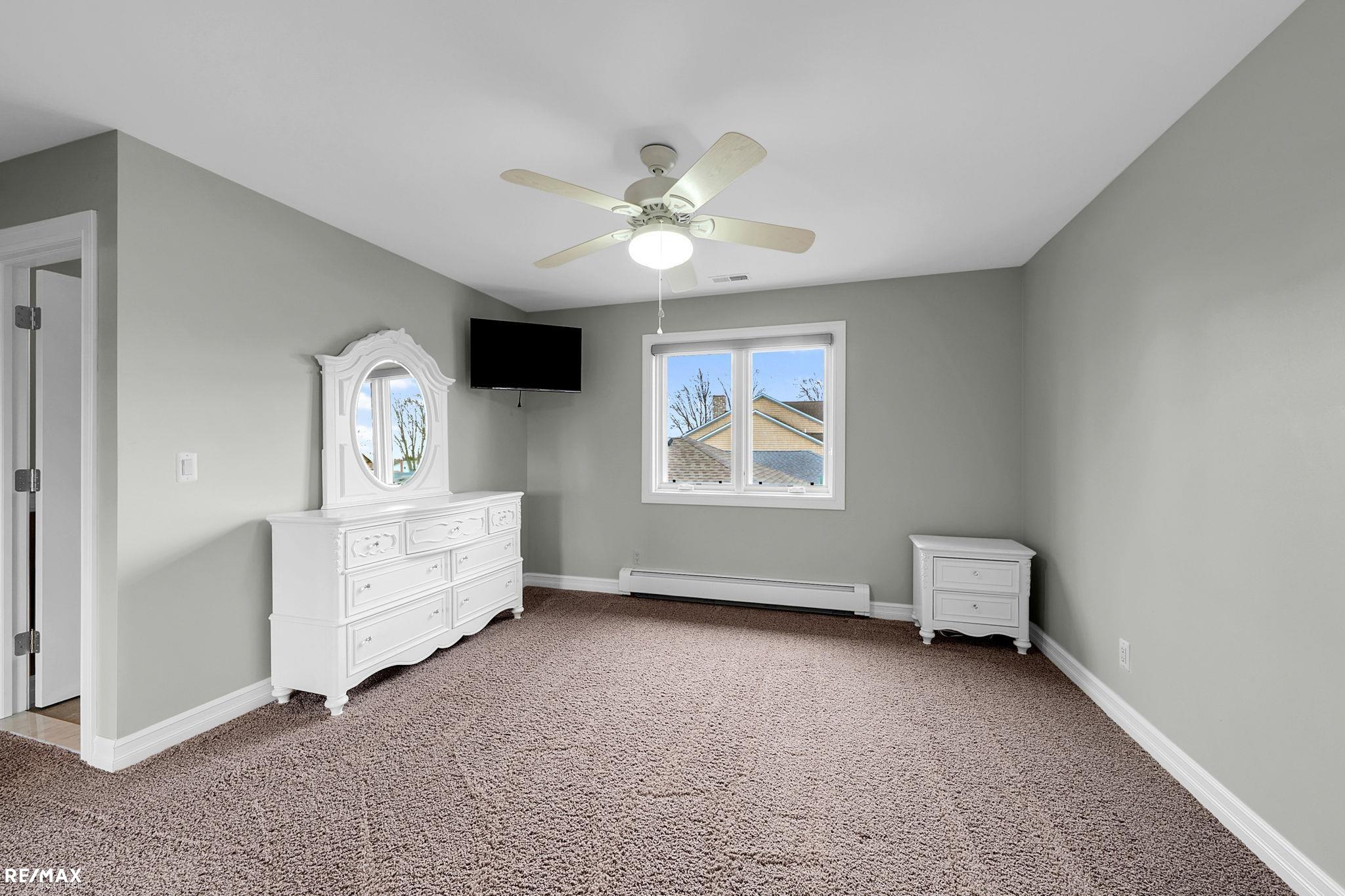 Saint Clair Shores, Michigan, 48081, United States, ,5 BathroomsBathrooms,Residential,Active,1829899