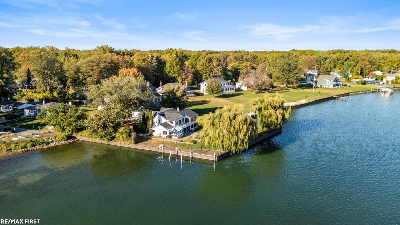 Harrison Twp, Michigan, 48045, United States, 3 Bedrooms Bedrooms, ,4 BathroomsBathrooms,Residential,Active,1965831