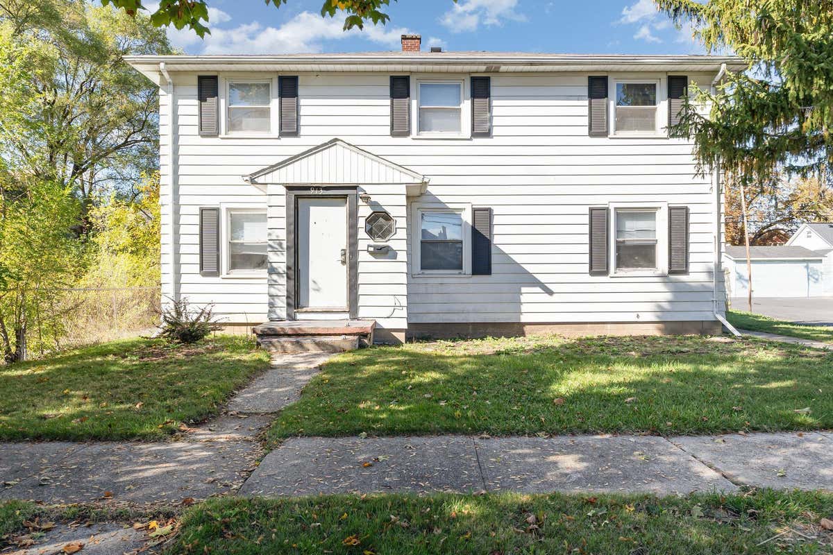 913 N FAYETTE ST, SAGINAW, MI 48602 RE/MAX