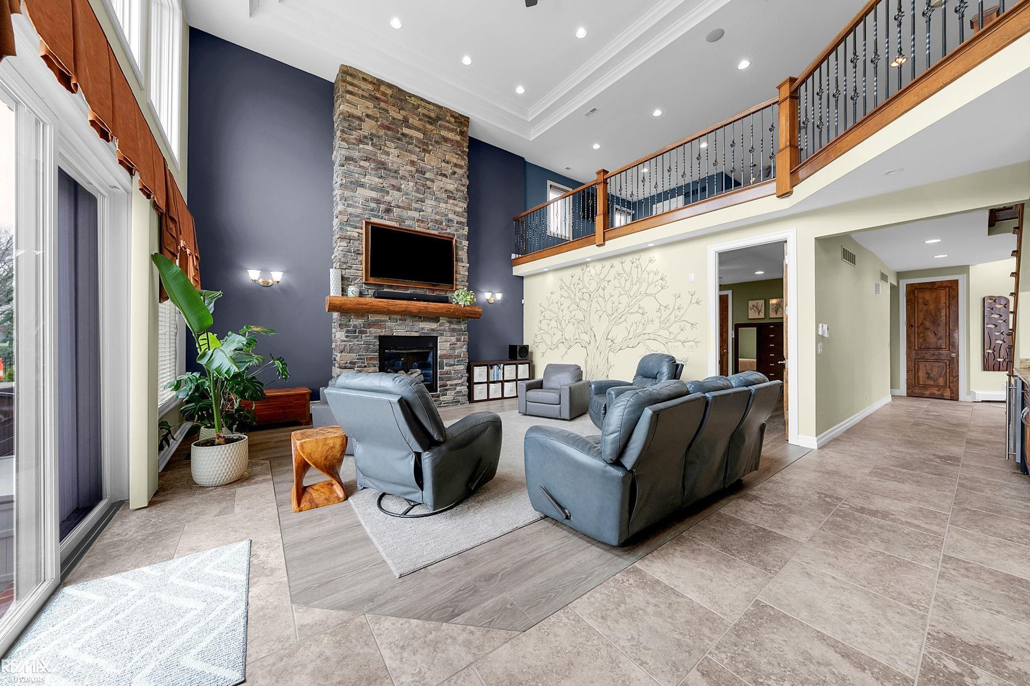 Saint Clair Shores, Michigan, 48081, United States, ,5 BathroomsBathrooms,Residential,Active,1829899