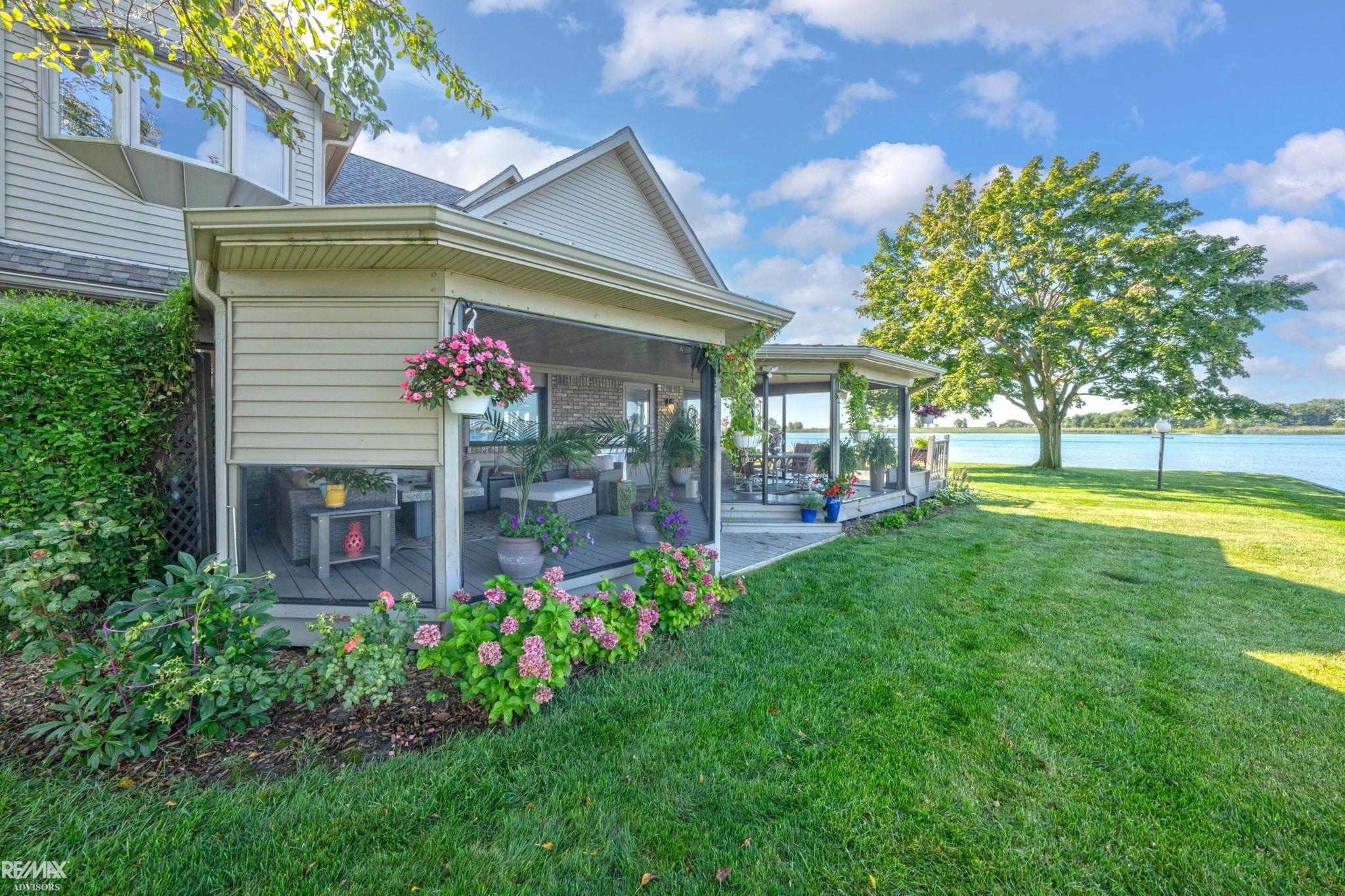 Algonac, Michigan, 48001, United States, 3 Bedrooms Bedrooms, ,3 BathroomsBathrooms,Residential,Active,1929662