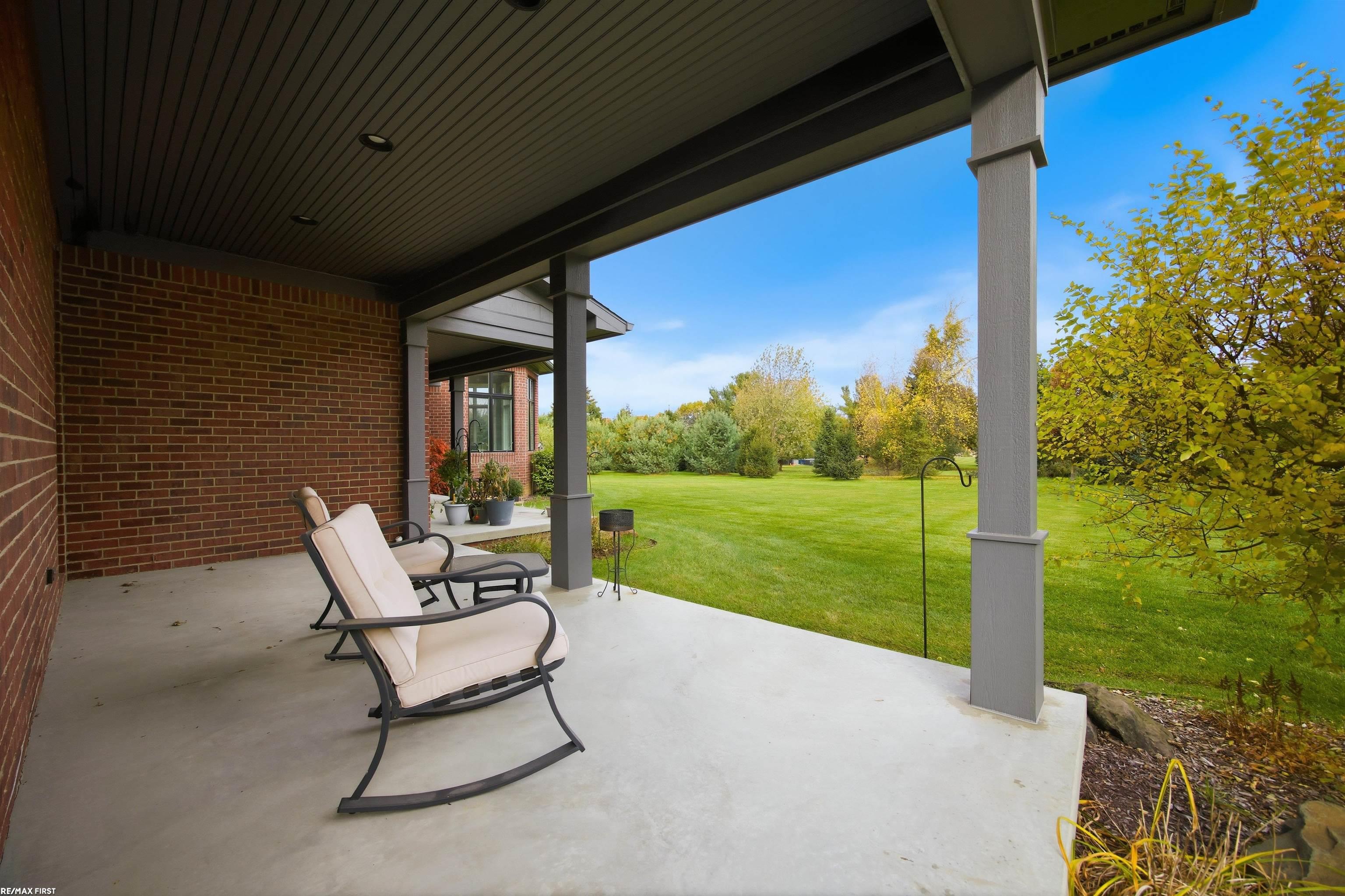 Clarkston, Michigan, 48348, United States, 5 Bedrooms Bedrooms, ,4 BathroomsBathrooms,Residential,Active,1973314