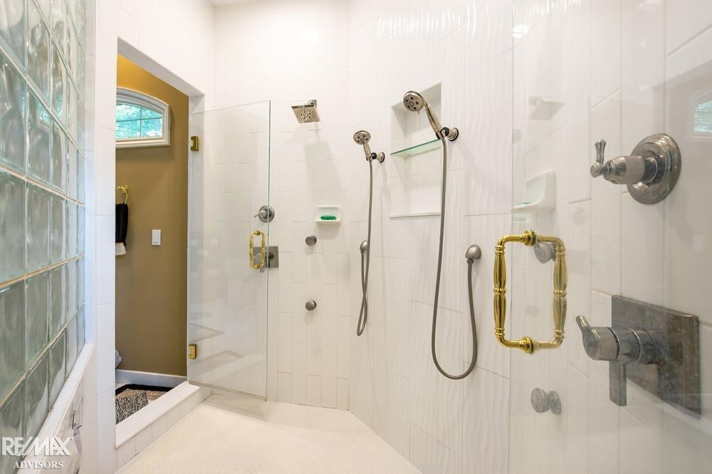 Shelby Twp, Michigan, 48315, United States, 4 Bedrooms Bedrooms, ,6 BathroomsBathrooms,Residential,Active,1926666