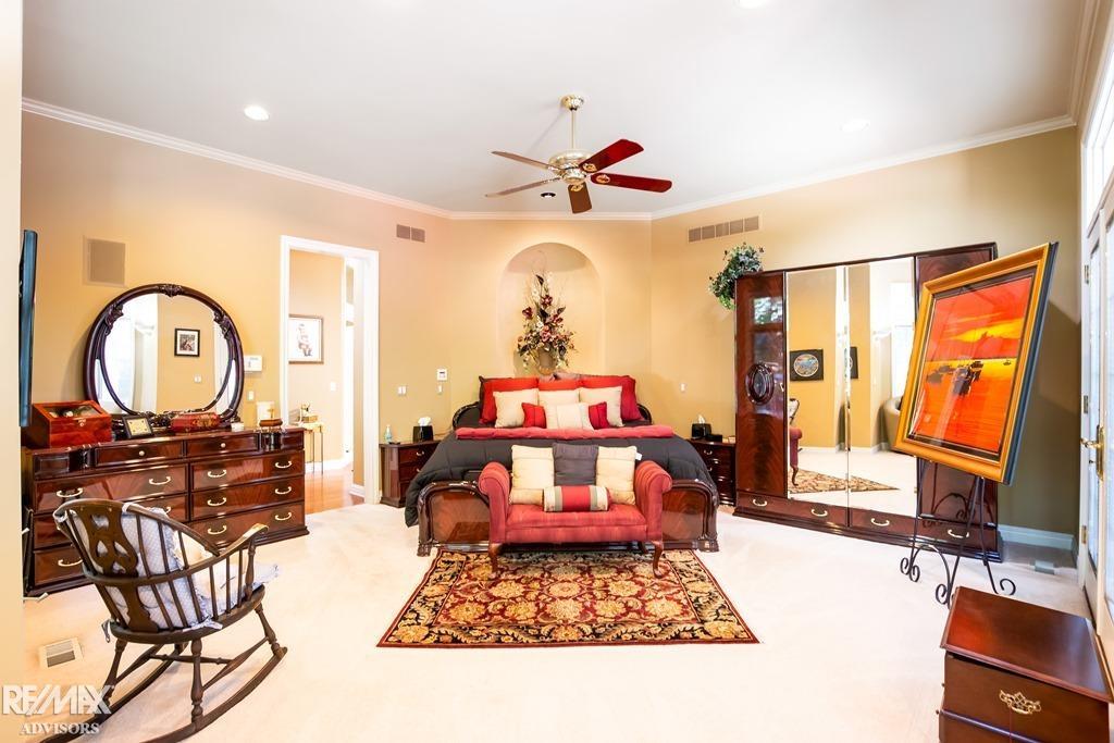 Shelby Twp, Michigan, 48315, United States, 4 Bedrooms Bedrooms, ,6 BathroomsBathrooms,Residential,Active,1926666