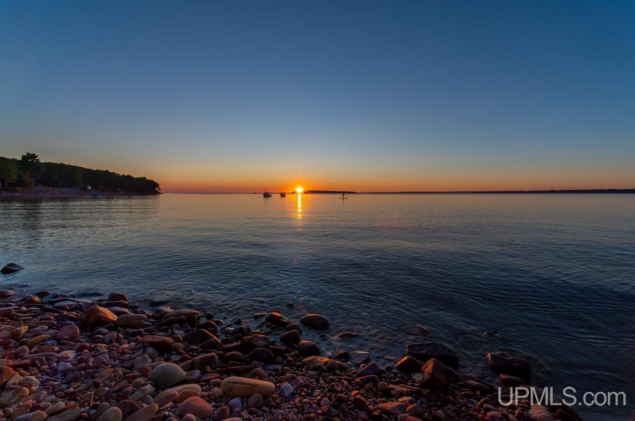 Au Train, Michigan, 49806, United States, 7 Bedrooms Bedrooms, ,7 BathroomsBathrooms,Residential,Active,2015448