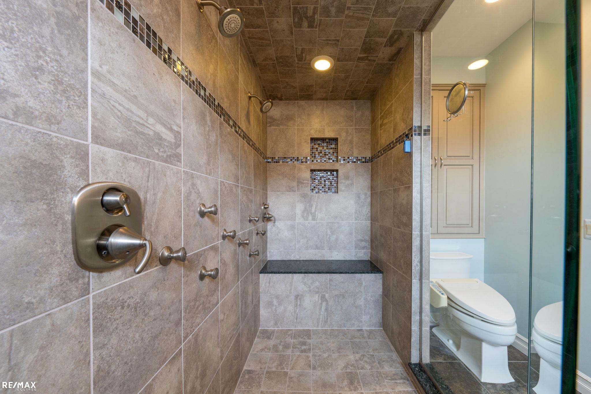 Saint Clair Shores, Michigan, 48081, United States, ,5 BathroomsBathrooms,Residential,Active,1829899