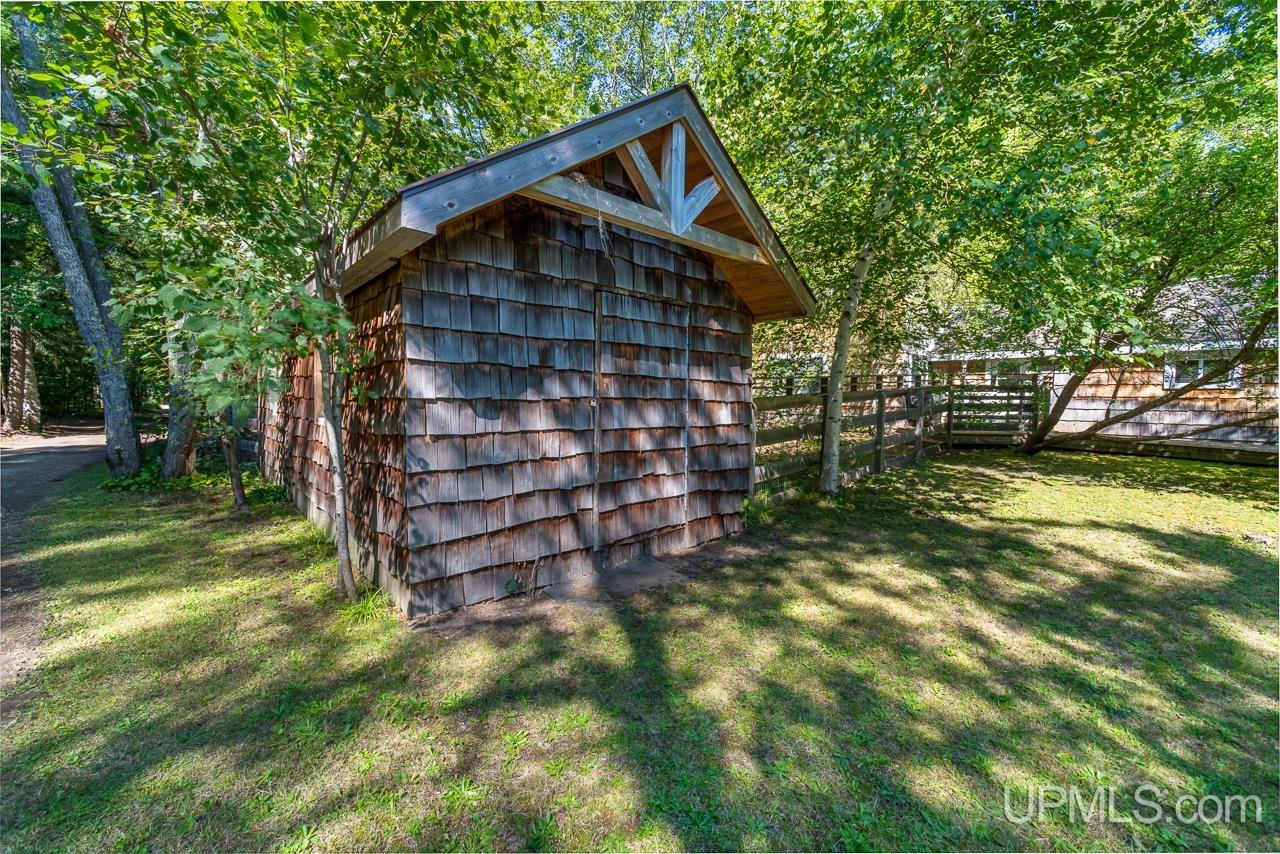 Au Train, Michigan, 49806, United States, 7 Bedrooms Bedrooms, ,7 BathroomsBathrooms,Residential,Active,2015448