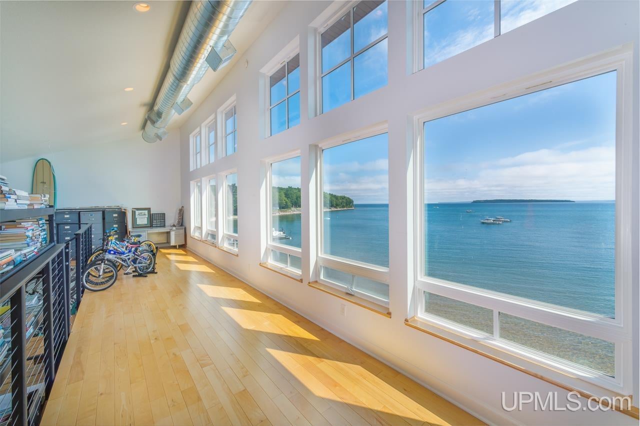 Au Train, Michigan, 49806, United States, 7 Bedrooms Bedrooms, ,7 BathroomsBathrooms,Residential,Active,2015448